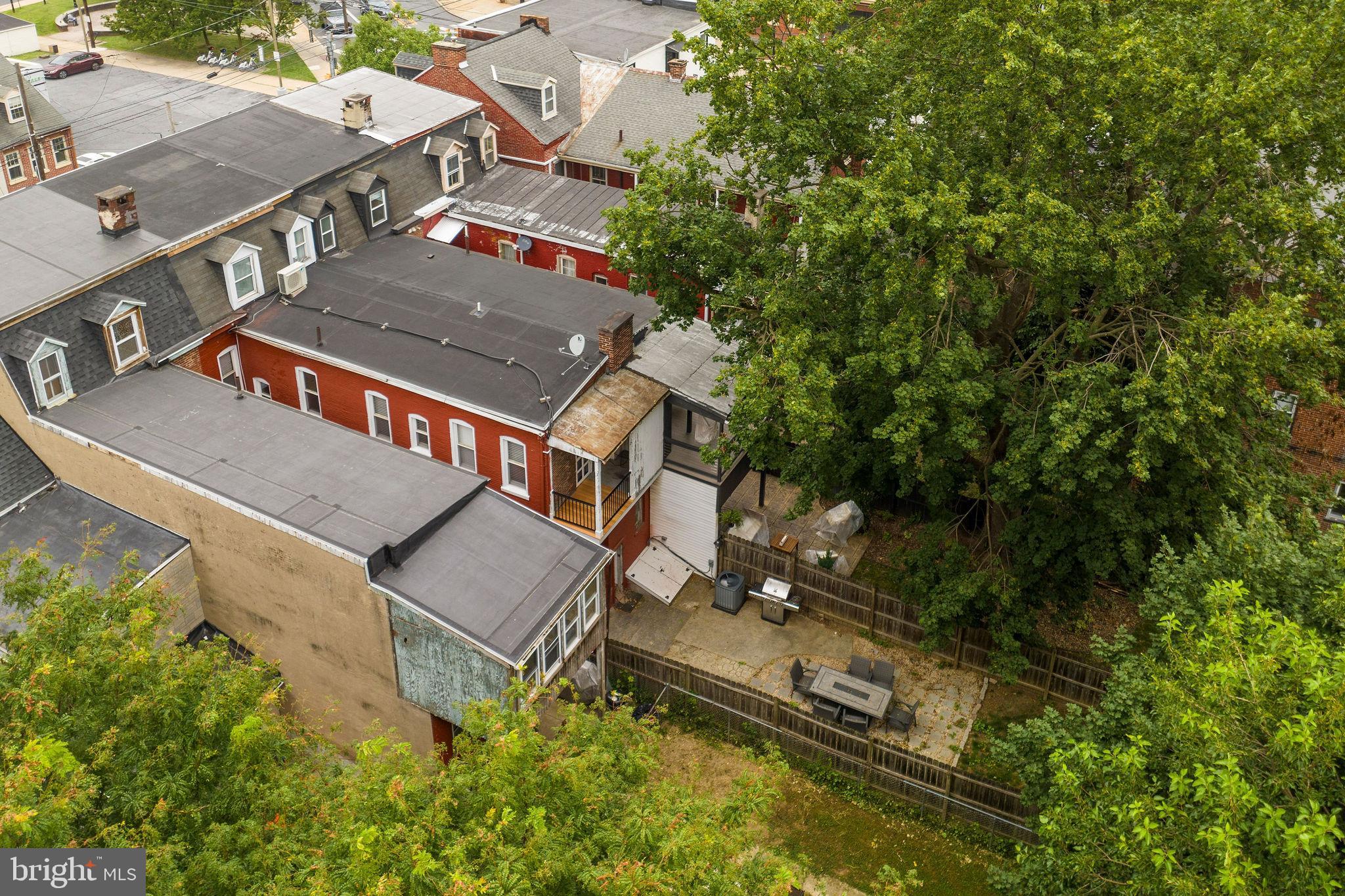 LANCASTER - Residential