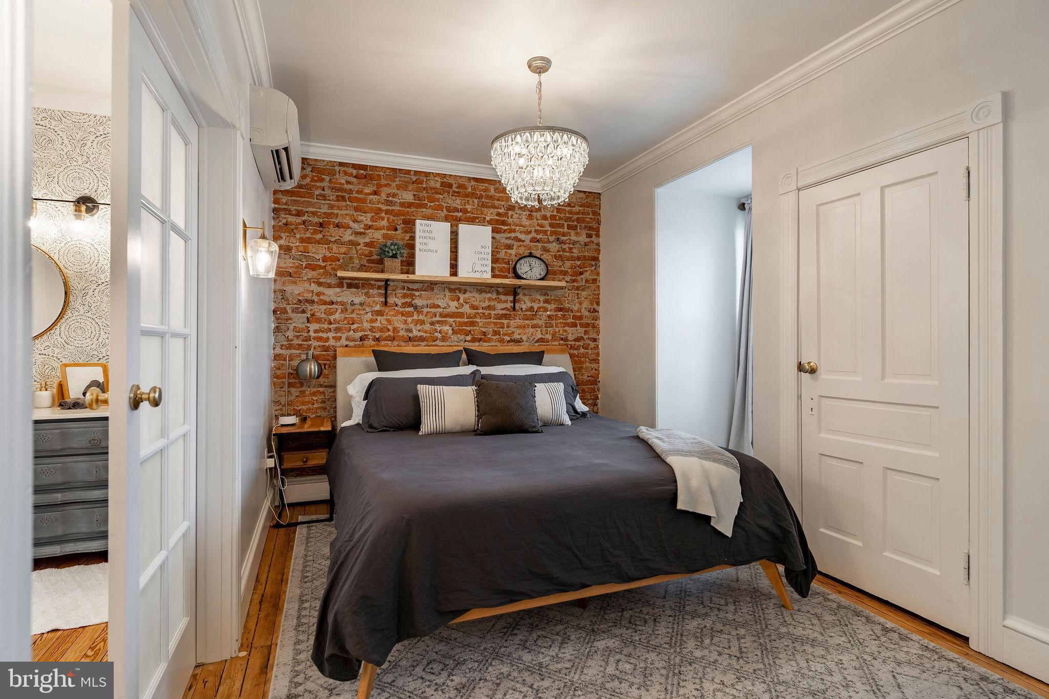 LANCASTER - Residential