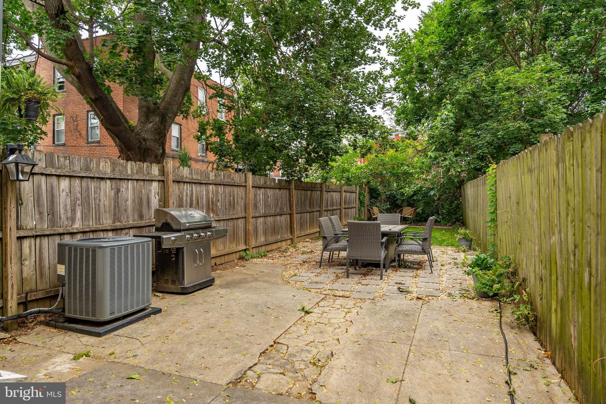 LANCASTER - Residential