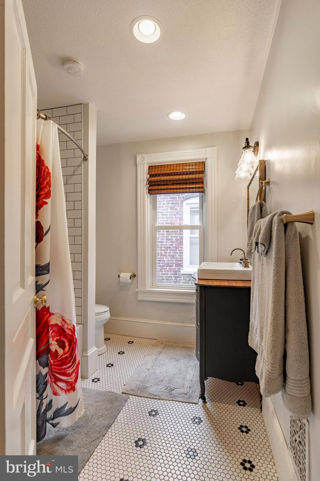 LANCASTER - Residential