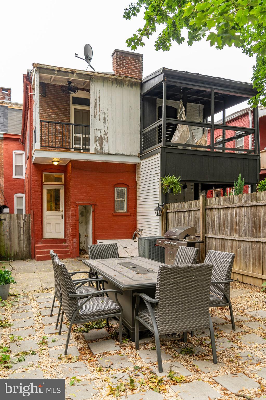 LANCASTER - Residential