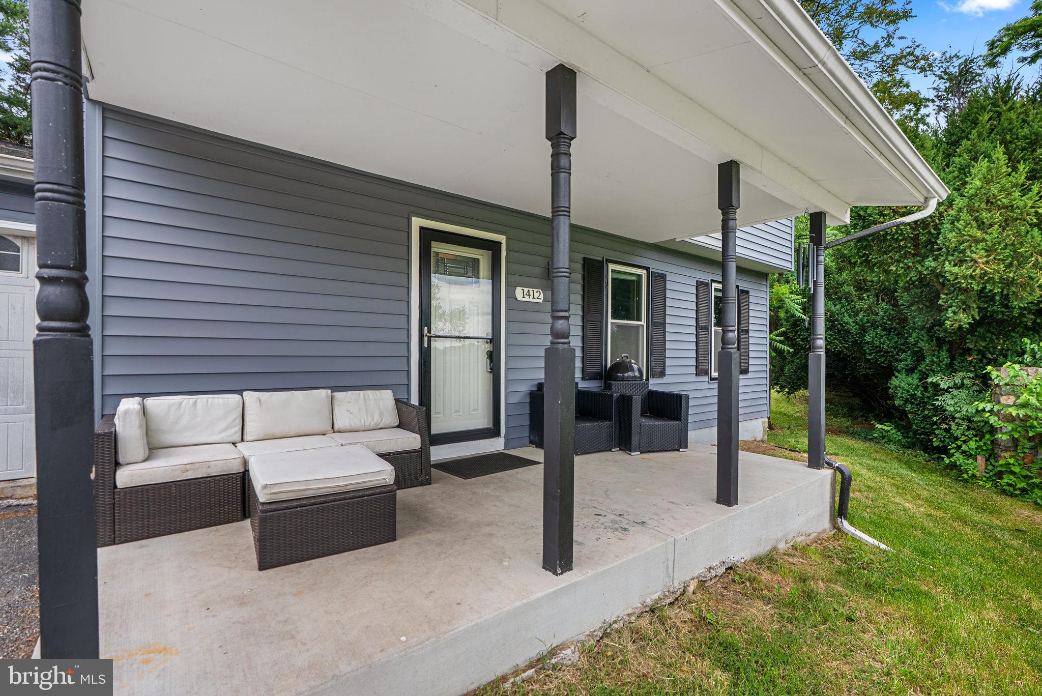 1412 ROLLINGHOUSE DRIVE