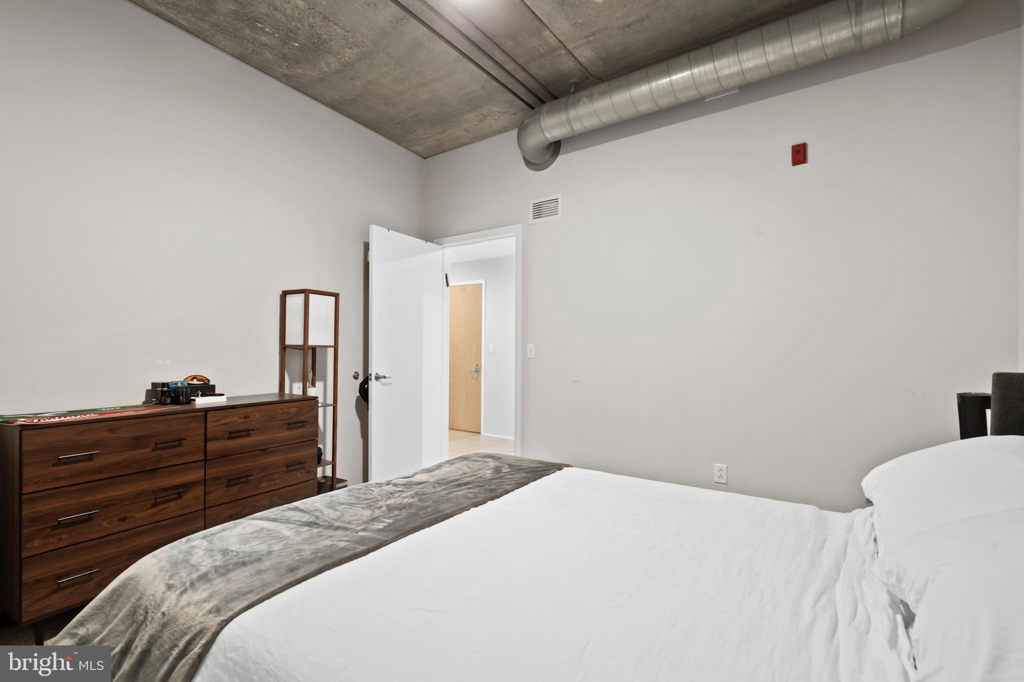 AVENUE OF THE ARTS - Residential