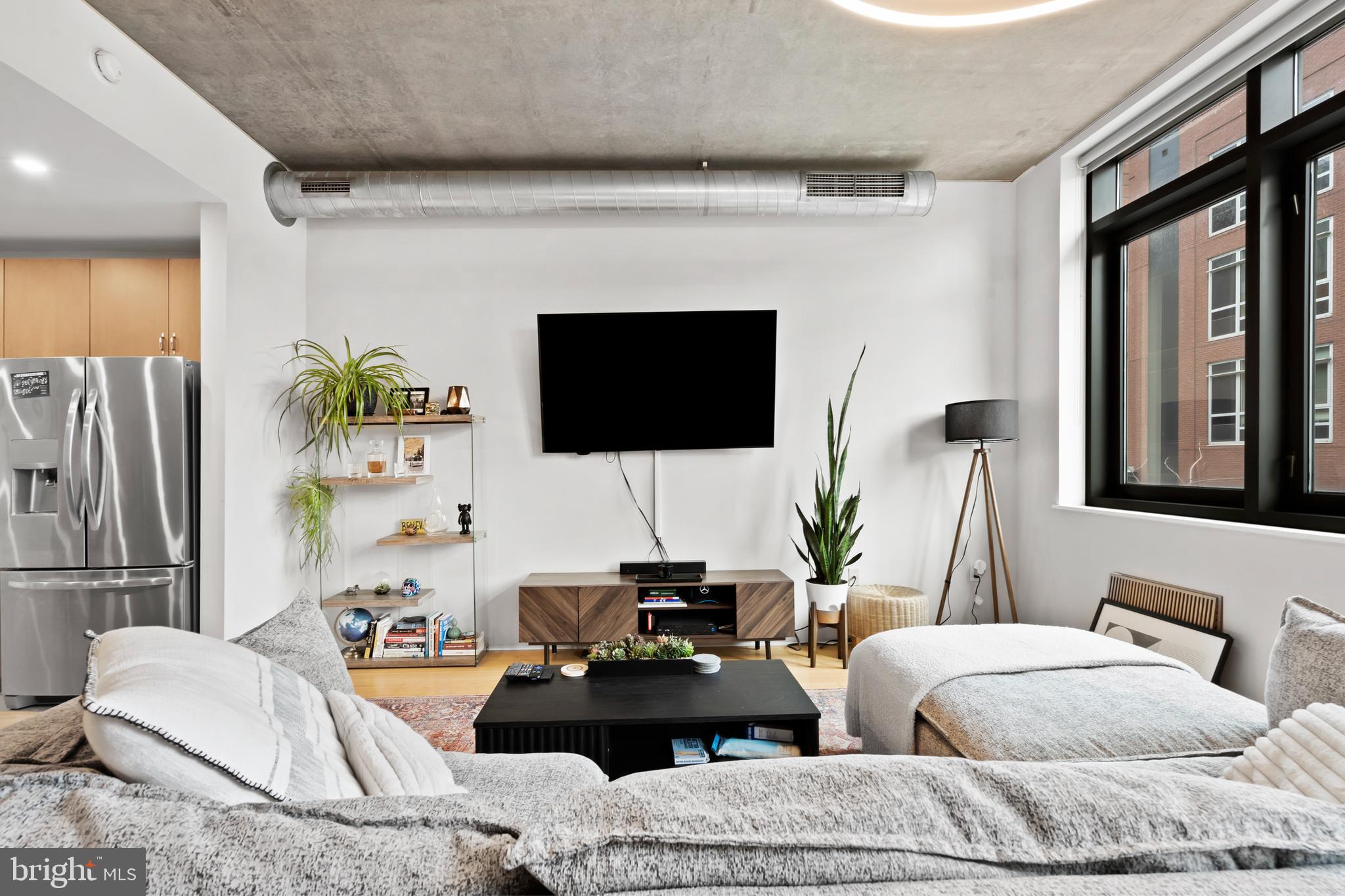 AVENUE OF THE ARTS - Residential