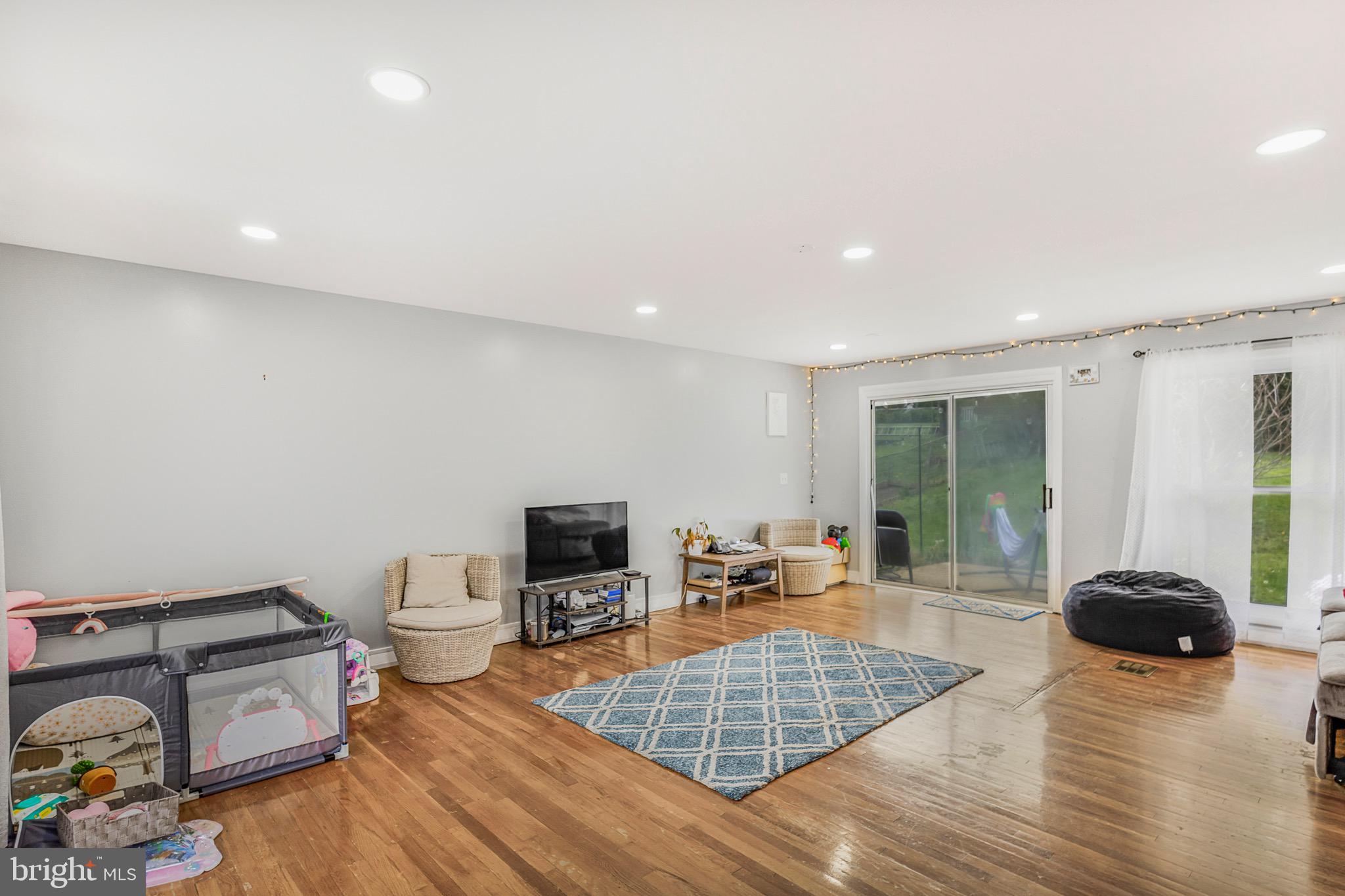 GARRETT FOREST - Residential