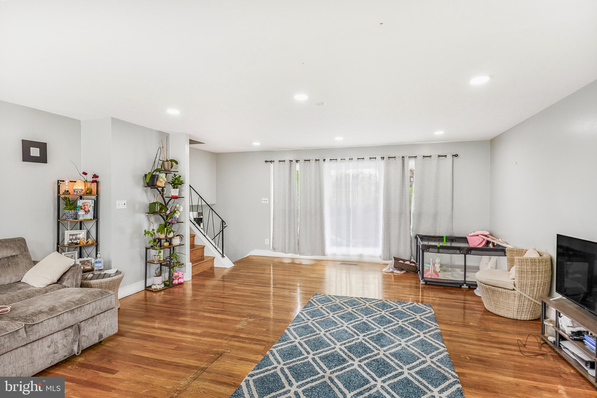 GARRETT FOREST - Residential