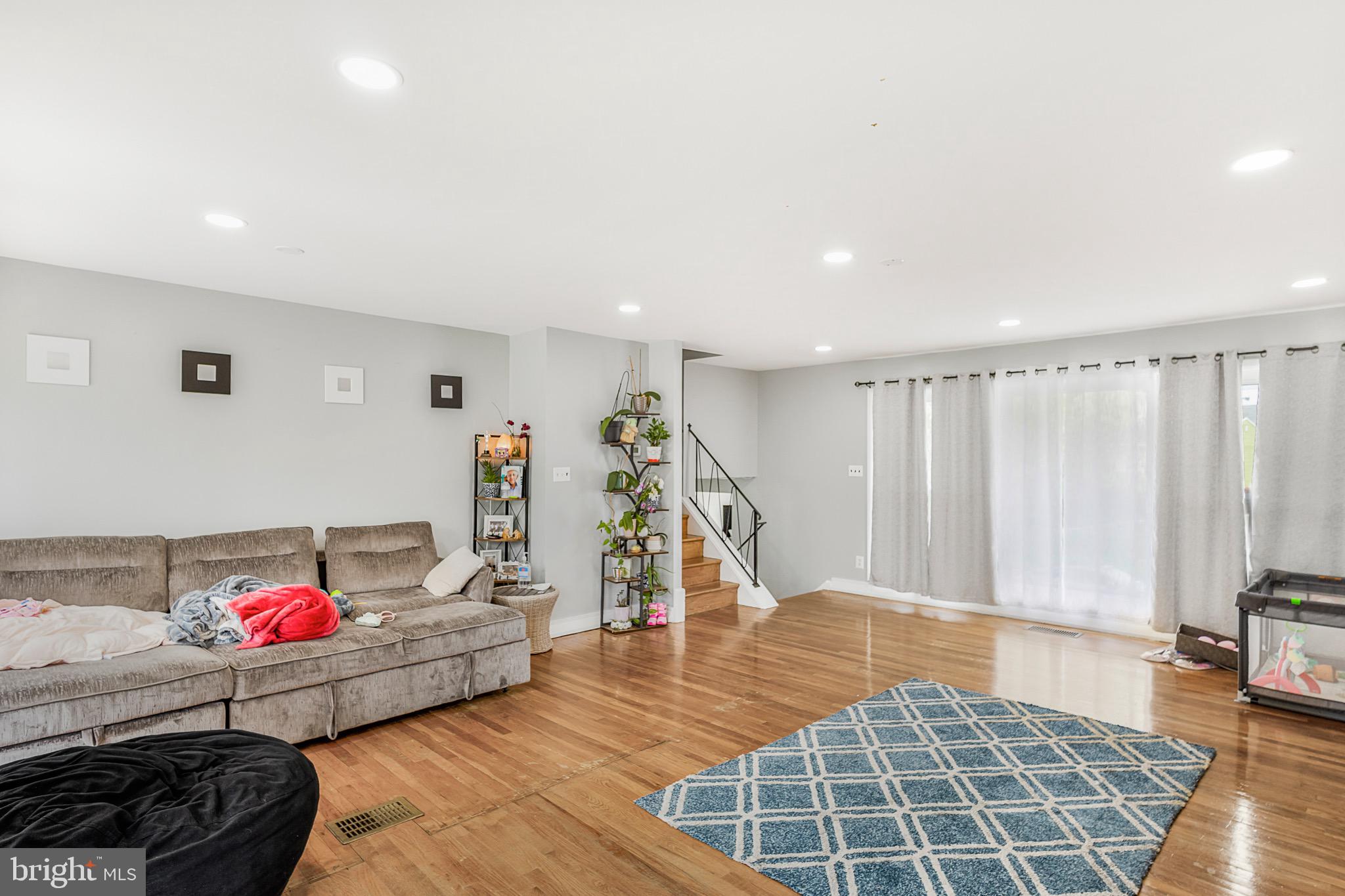 GARRETT FOREST - Residential
