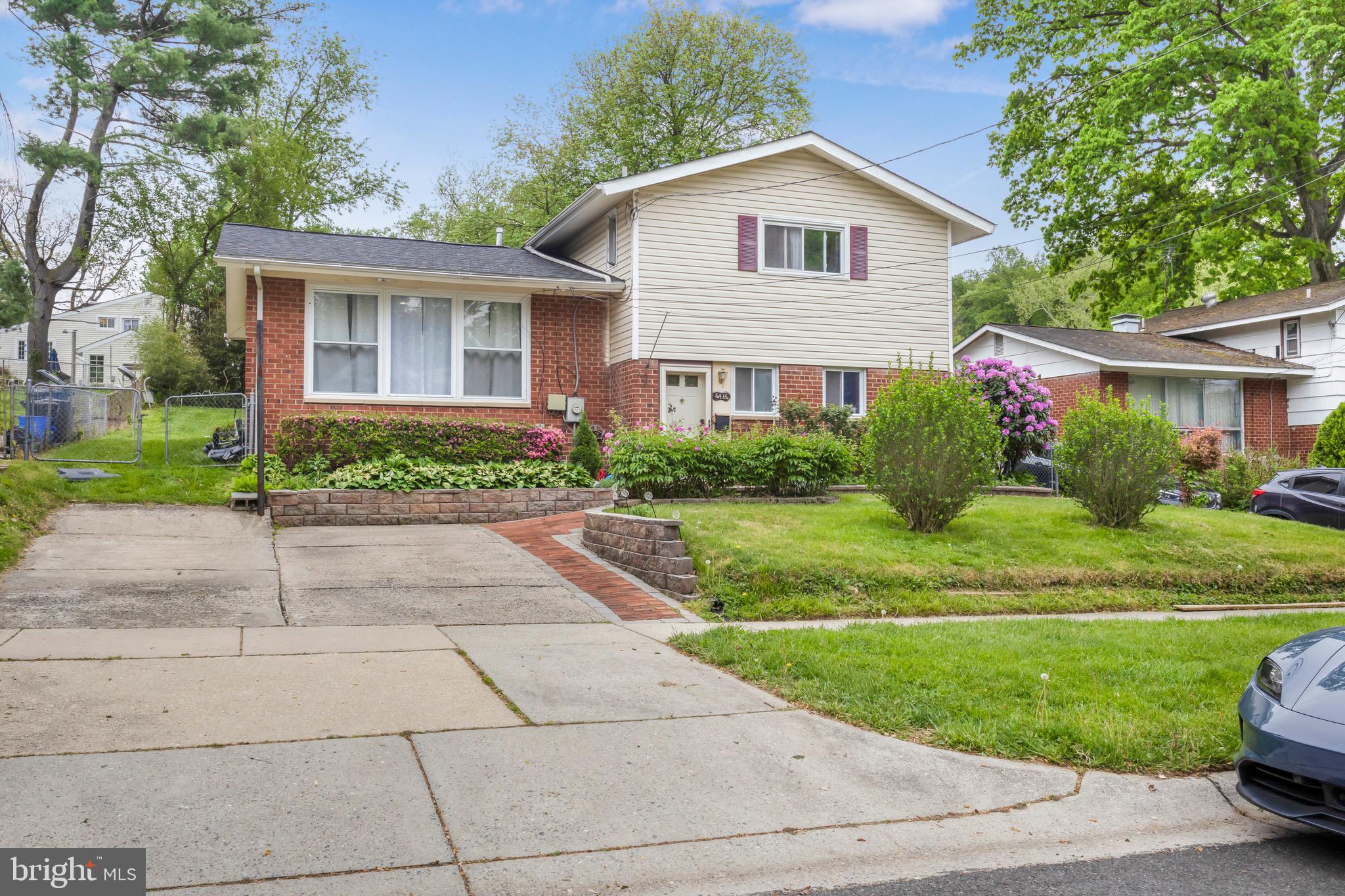 GARRETT FOREST - Residential