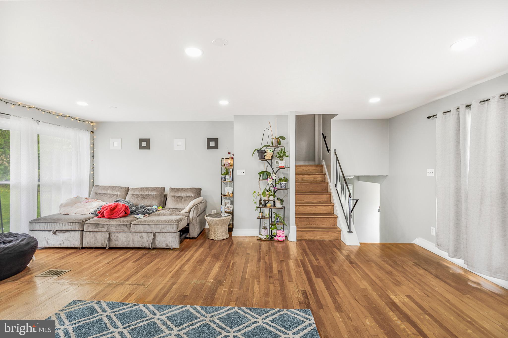 GARRETT FOREST - Residential