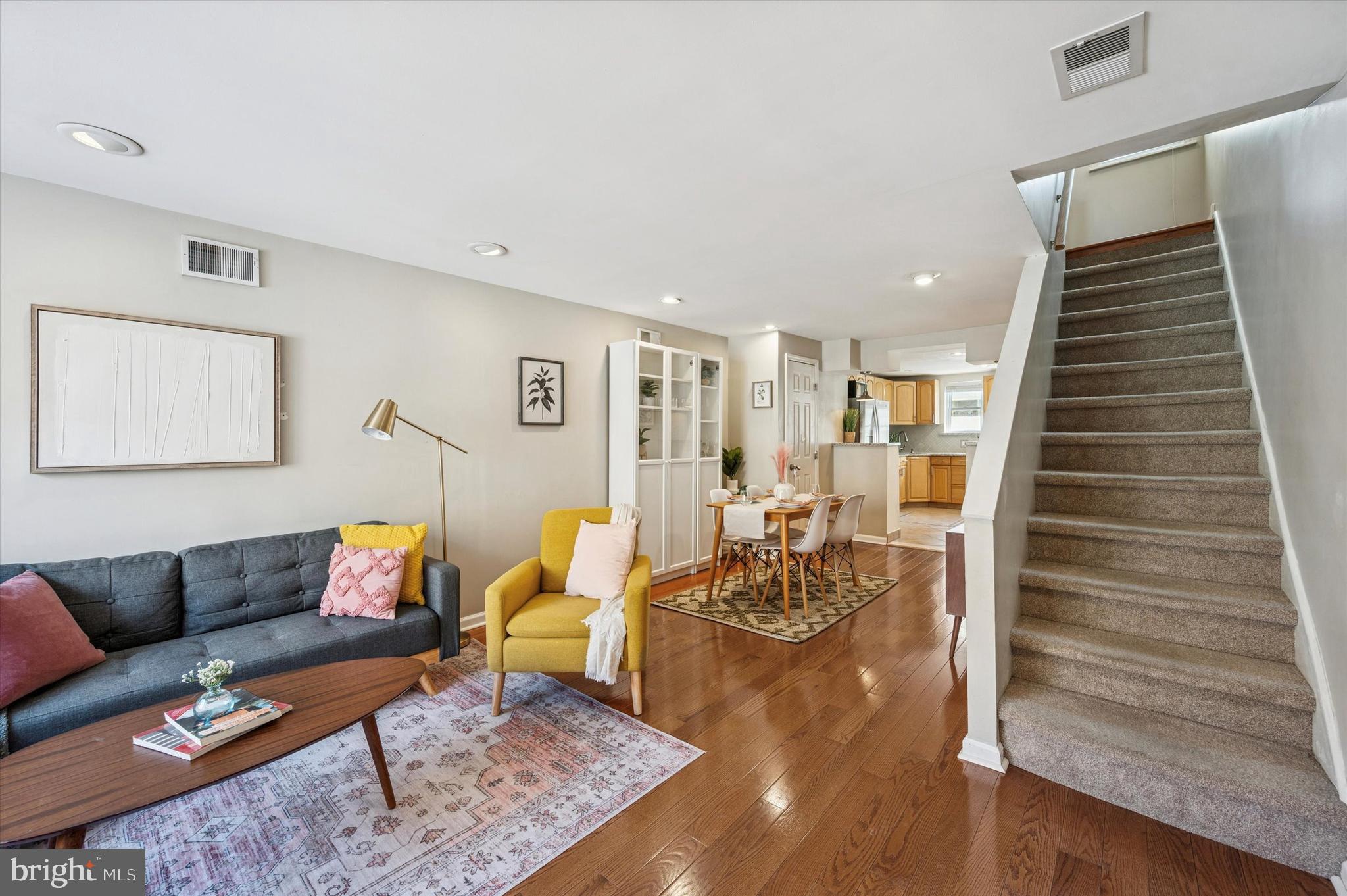 1913 S ISEMINGER STREET