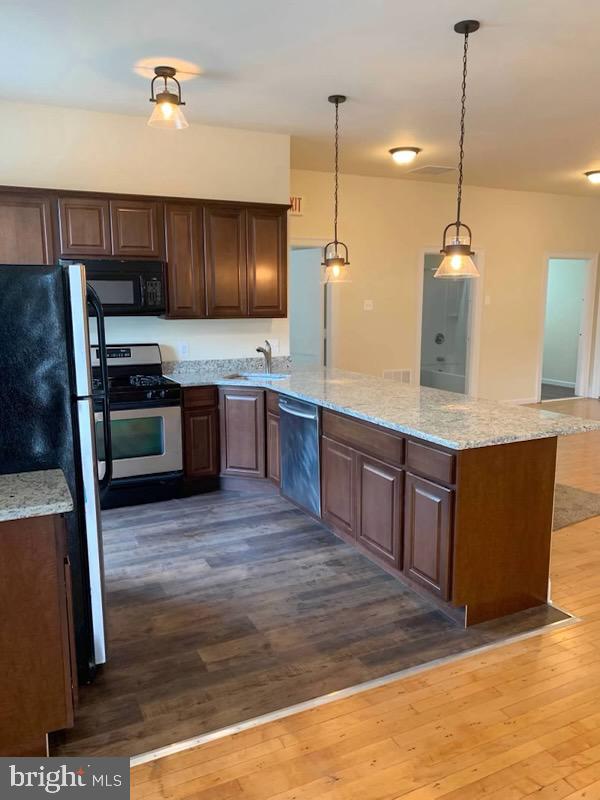 100 W MERCHANT STREET