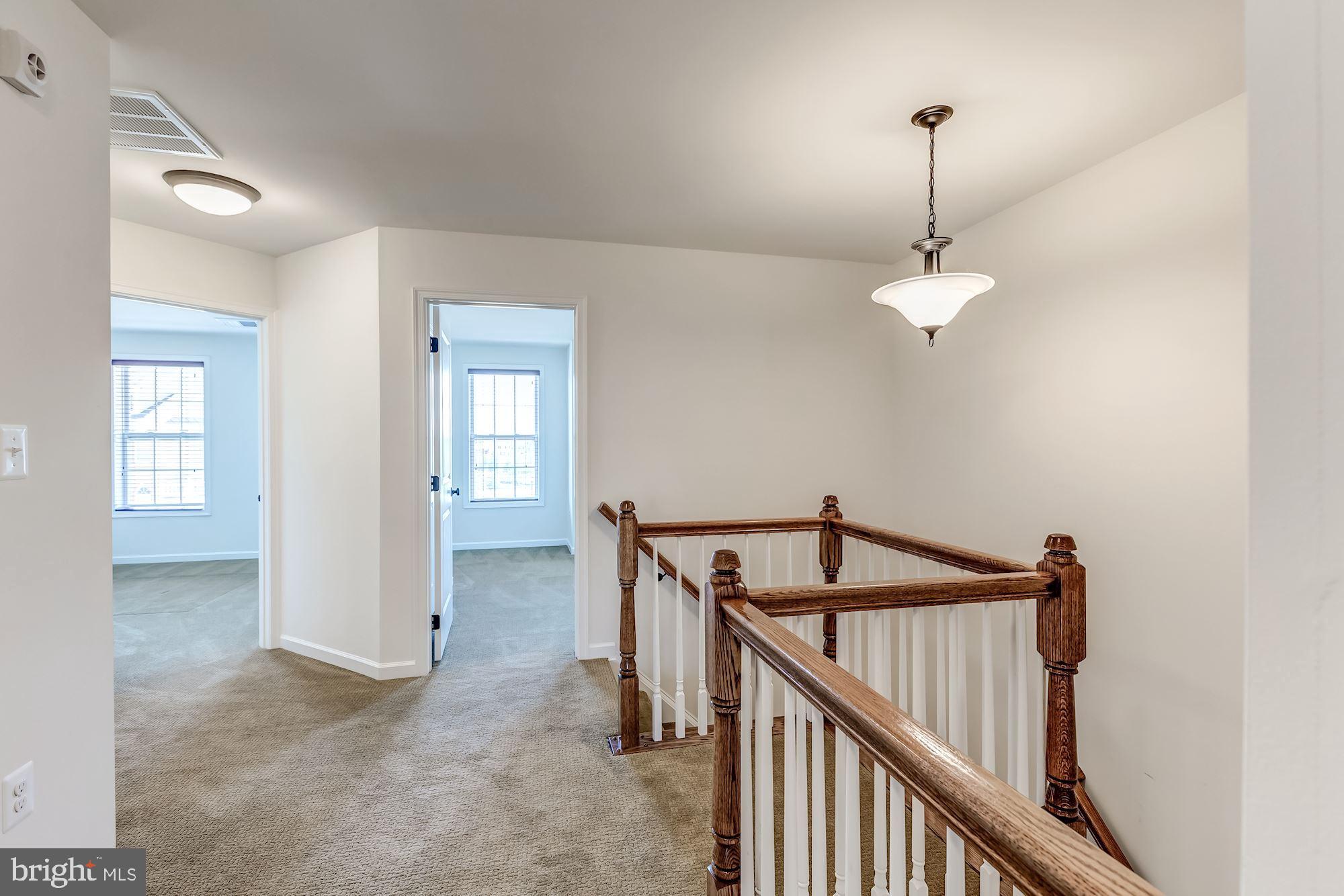 LOUDOUN VALLEY ESTATES 2 - Residential Lease