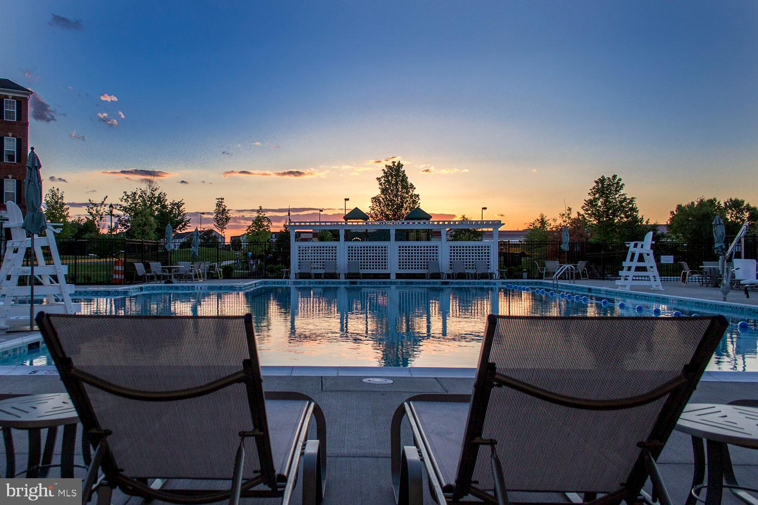 LOUDOUN VALLEY ESTATES 2 - Residential Lease