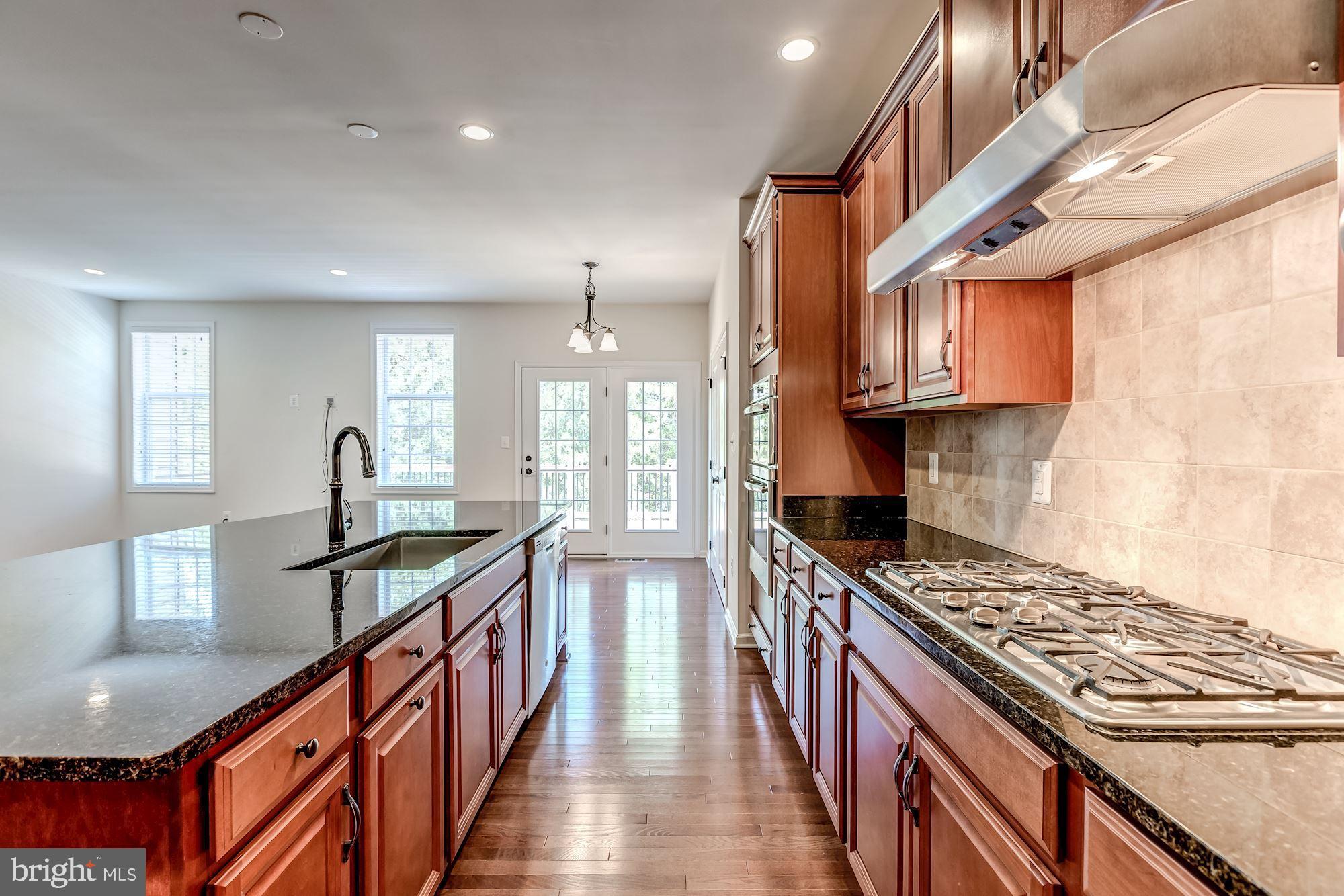 LOUDOUN VALLEY ESTATES 2 - Residential Lease