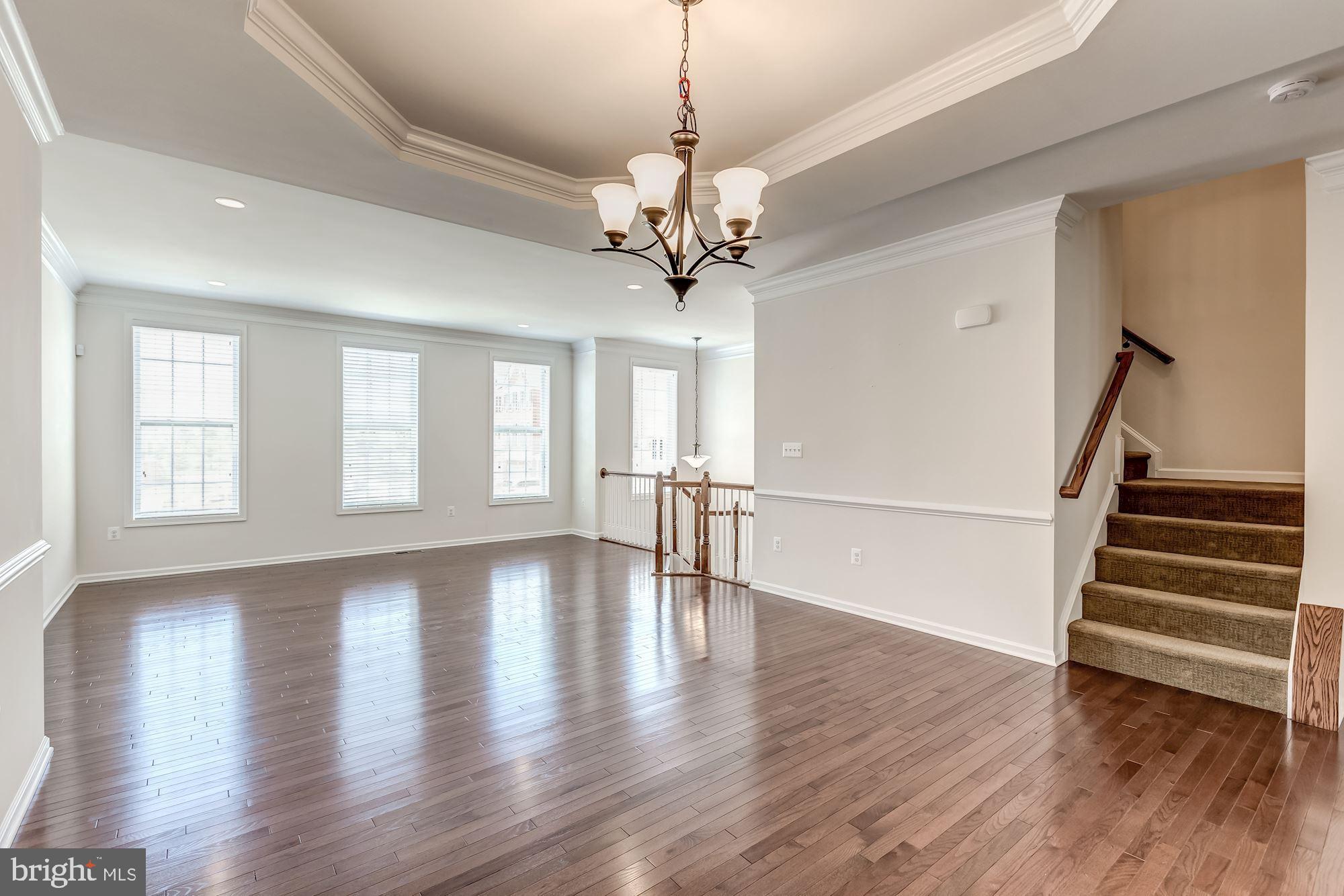 LOUDOUN VALLEY ESTATES 2 - Residential Lease