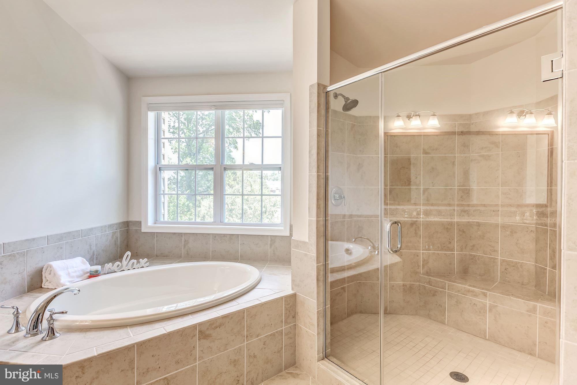 LOUDOUN VALLEY ESTATES 2 - Residential Lease