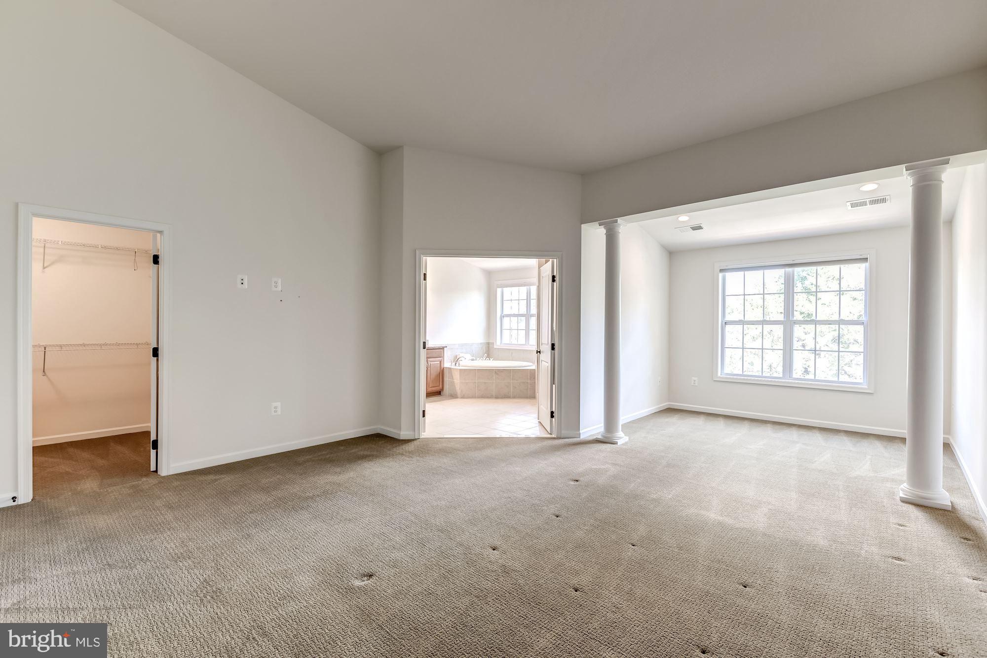 LOUDOUN VALLEY ESTATES 2 - Residential Lease