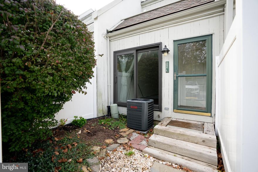 Welcome to this beautifully updated townhome in Summit House!  The freshly painted home features luxury vinyl plank flooring throughout both levels, a new HVAC (2023) and water heater (2020).  The updated kitchen is enhanced with a new stove, refinished cabinets and a breakfast bar opening into the living room.  A dedicated office space with built-in bookcases finishes the first floor.  Upstairs the spacious, bright bedroom with a walk-in closet leads to a private balcony.  The tastefully renovated bathroom features a walk-in shower, and the laundry has been updated with external venting.  You’ll love relaxing in your front garden and taking advantage of the many community amenities including a swimming pool, tennis courts, playground and clubhouse.   This home is conveniently located within Summit House for quick, easy access and has ample parking.  Located within the excellent West Chester Area School district and close to shops, restaurants and all that West Chester has to offer.  Welcome home!