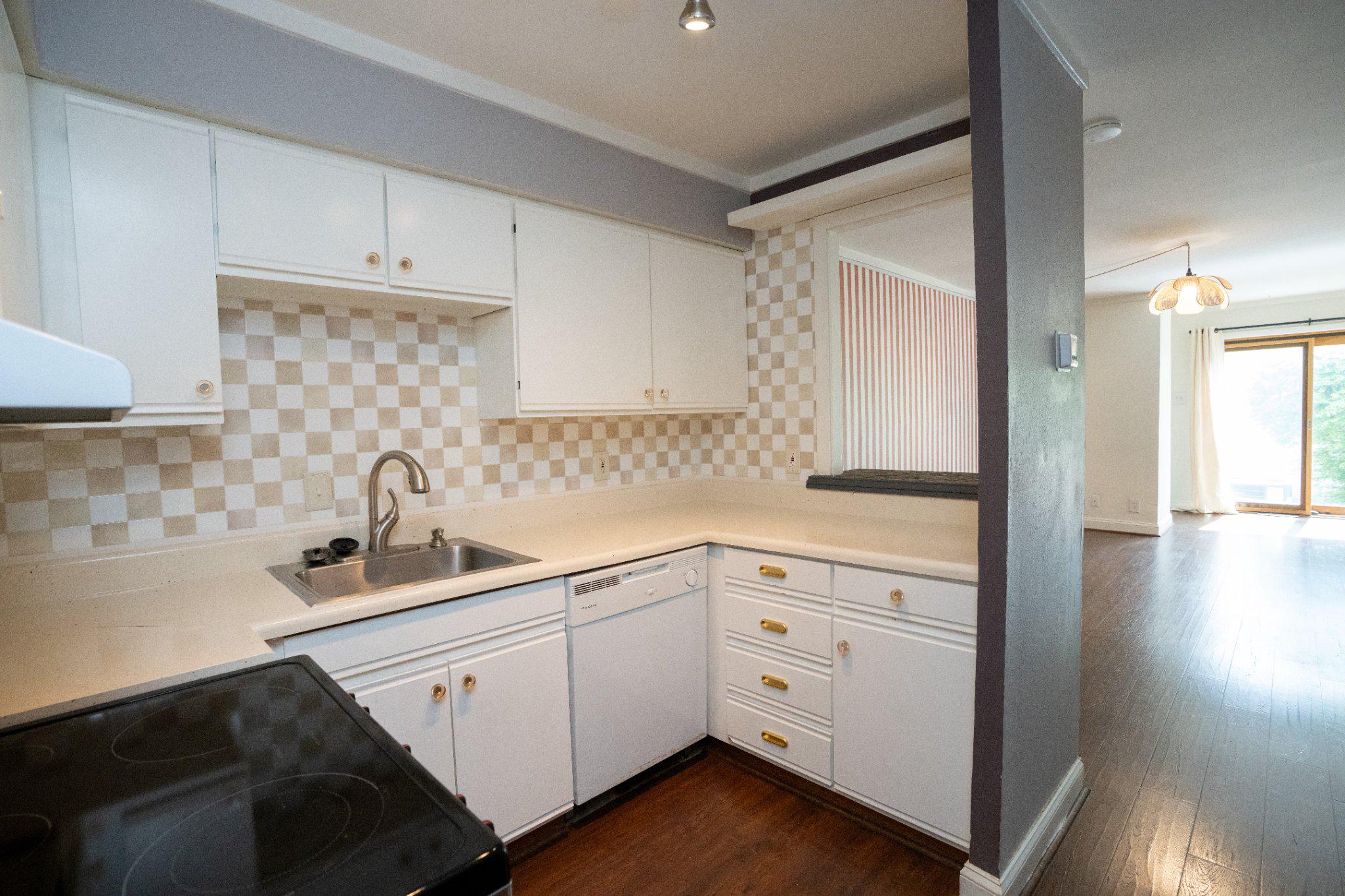 SUMMIT HOUSE - Residential