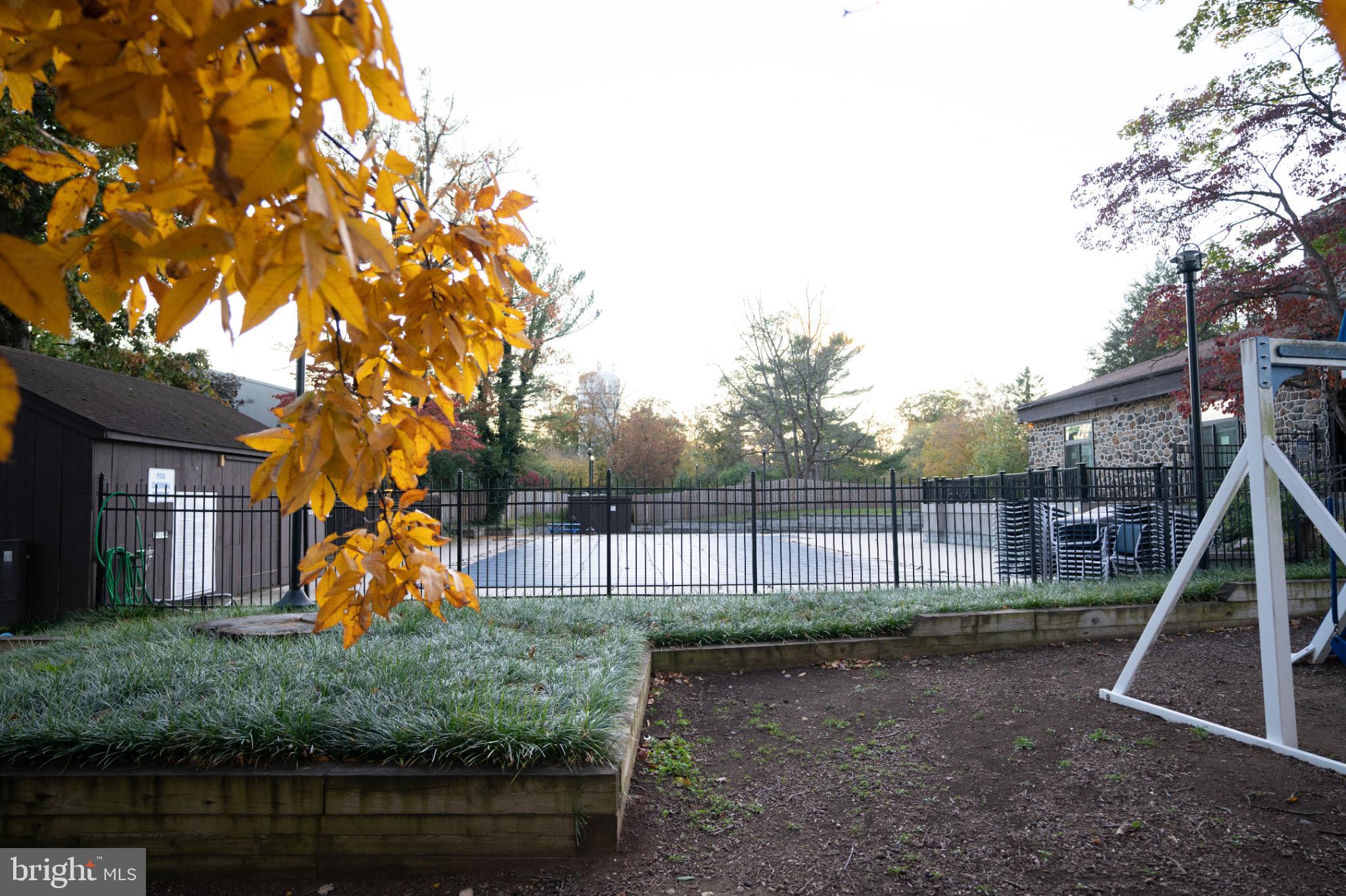 SUMMIT HOUSE - Residential