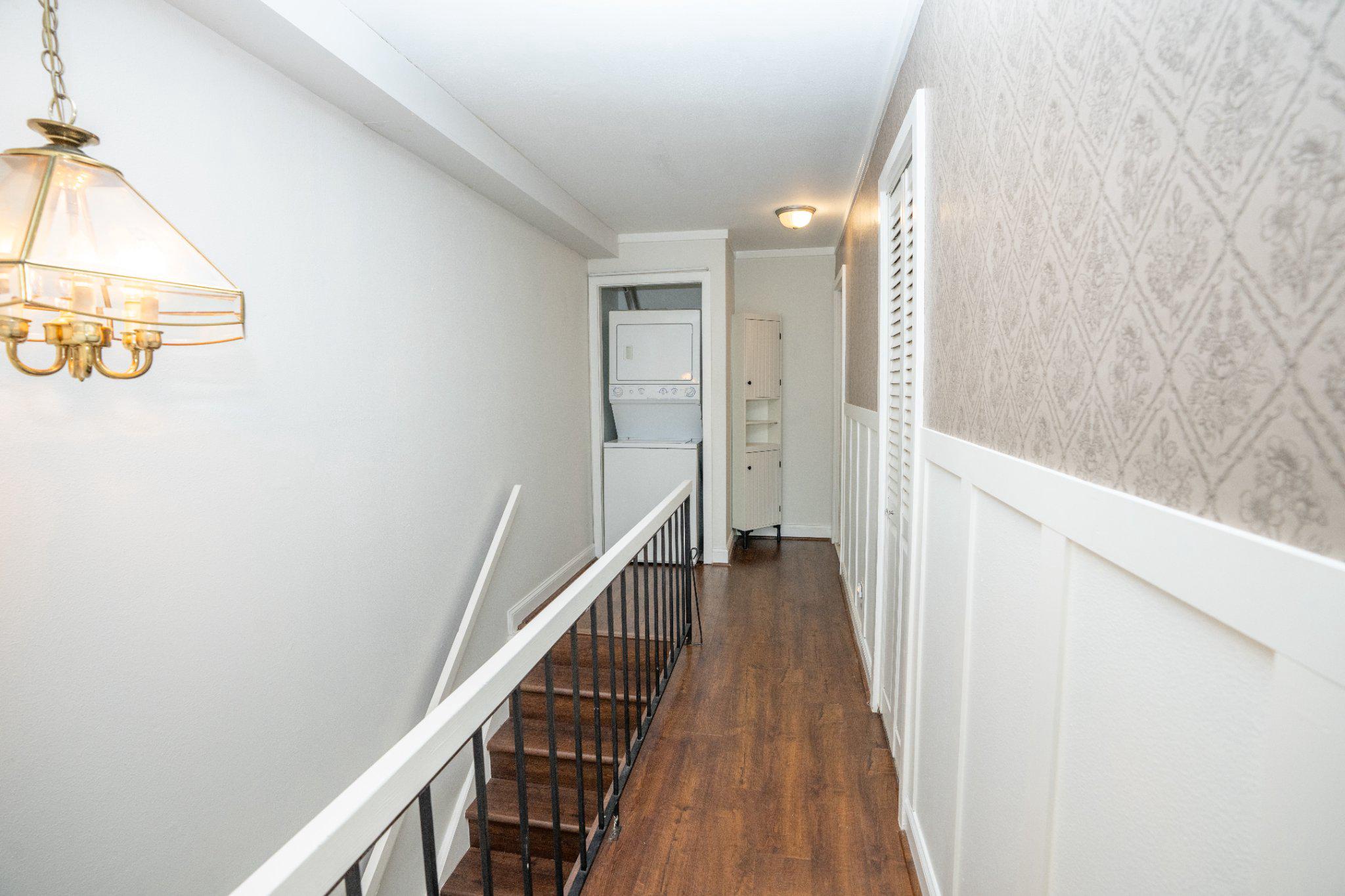 SUMMIT HOUSE - Residential