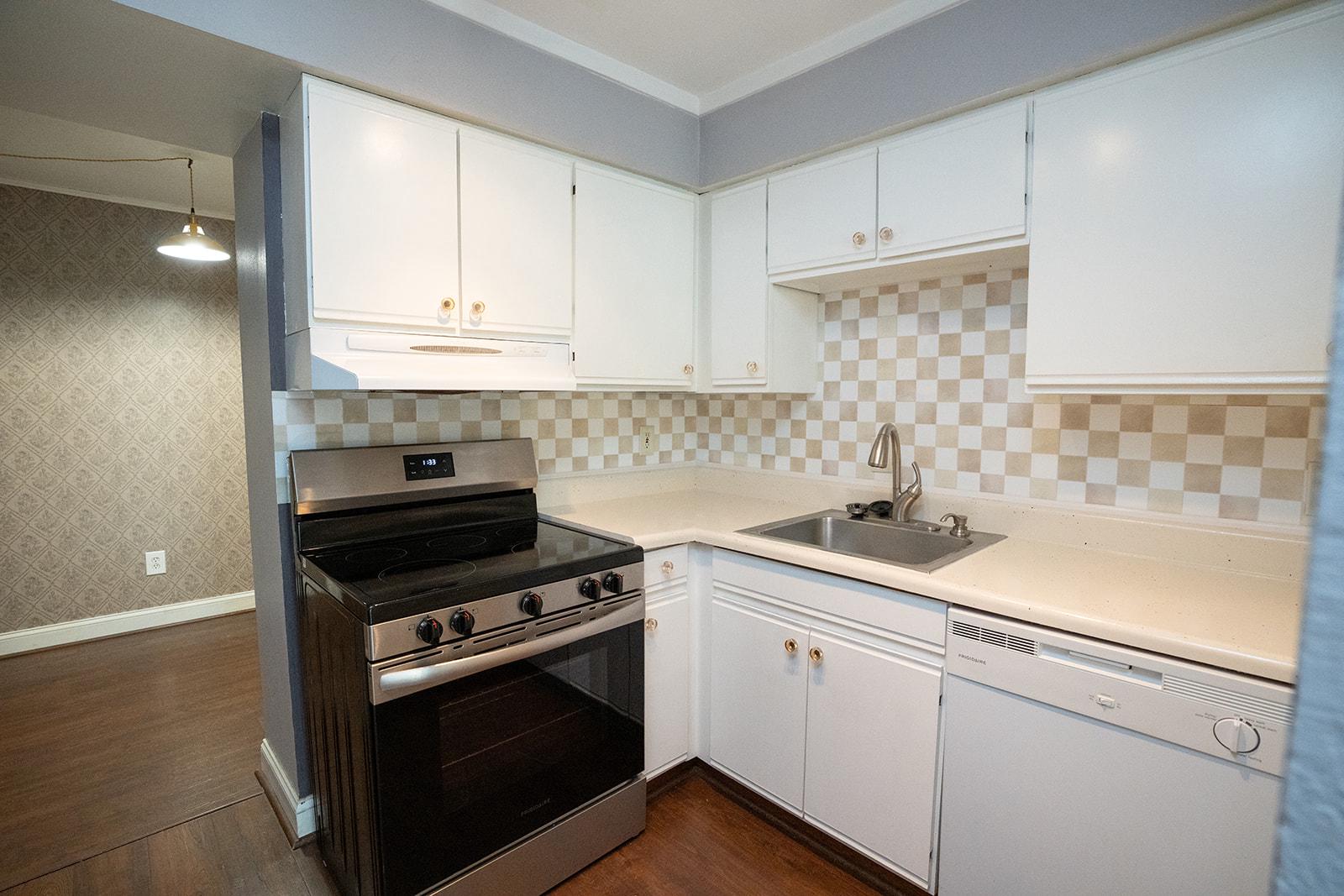 SUMMIT HOUSE - Residential