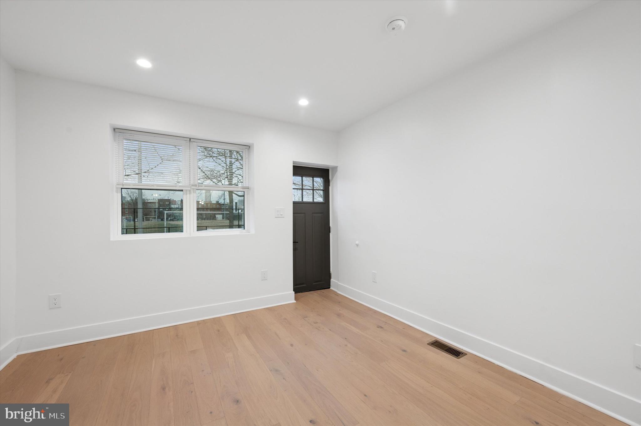 PASSYUNK SQUARE - Residential