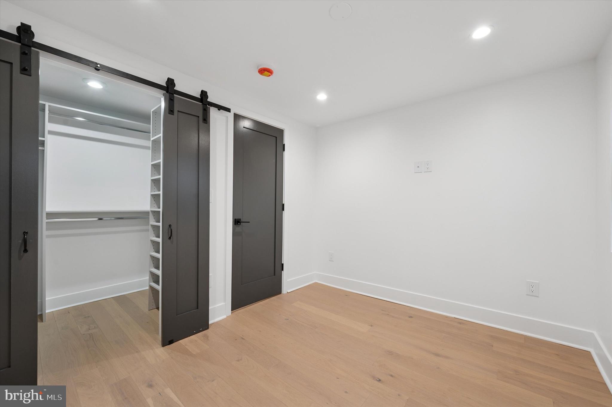 PASSYUNK SQUARE - Residential