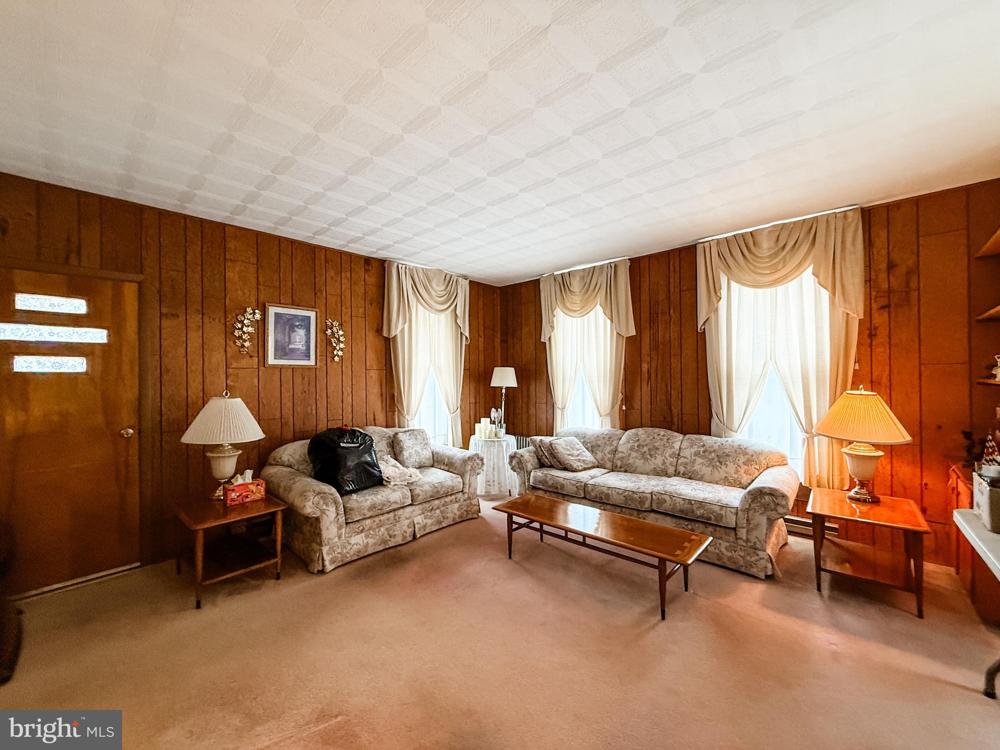 4 SUNNYSIDE DRIVE