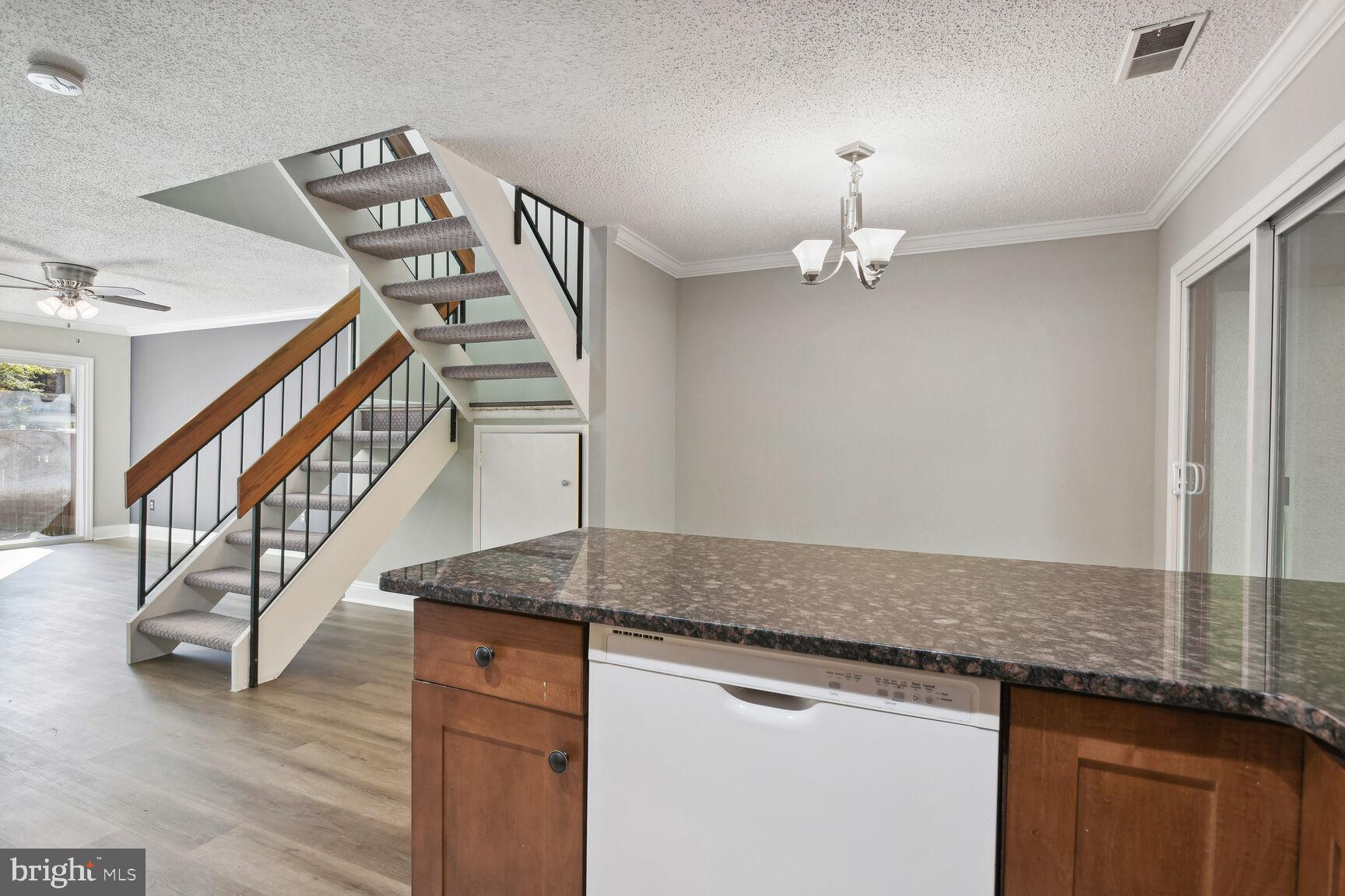 SOUTHGATE SQUARE CLUSTER - Residential Lease