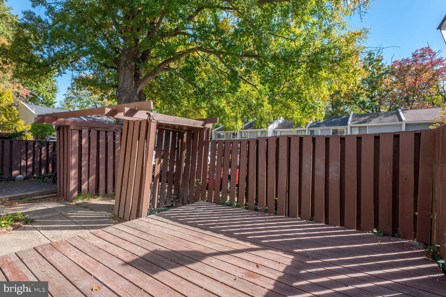 SOUTHGATE SQUARE CLUSTER - Residential Lease