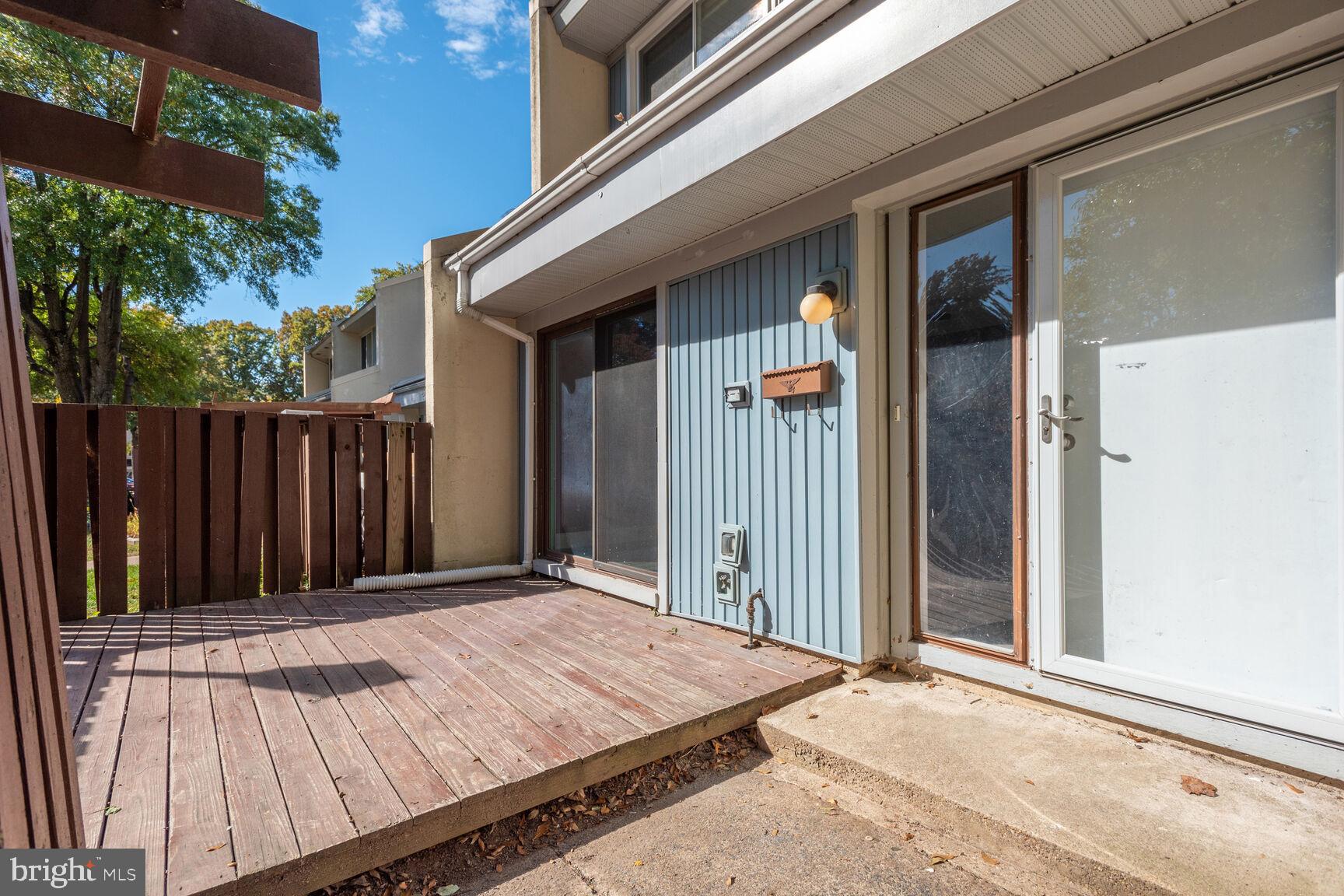 SOUTHGATE SQUARE CLUSTER - Residential Lease