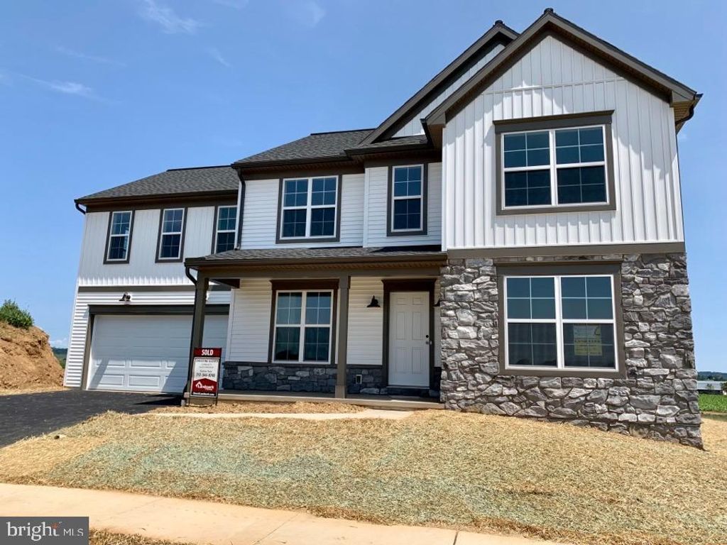 Photo of 117 WYNDALE DR #LOT #81, EPHRATA, PA 17522 (MLS # PALA2039130)