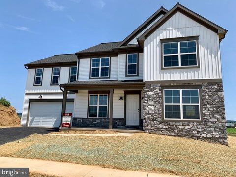 Photo of 117 WYNDALE DR #LOT #81, EPHRATA, PA 17522 (MLS # PALA2039130)