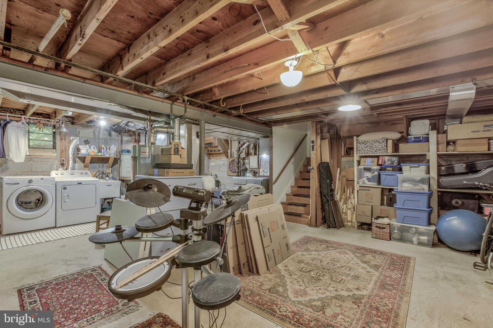 ROCK CREEK MANOR - Residential