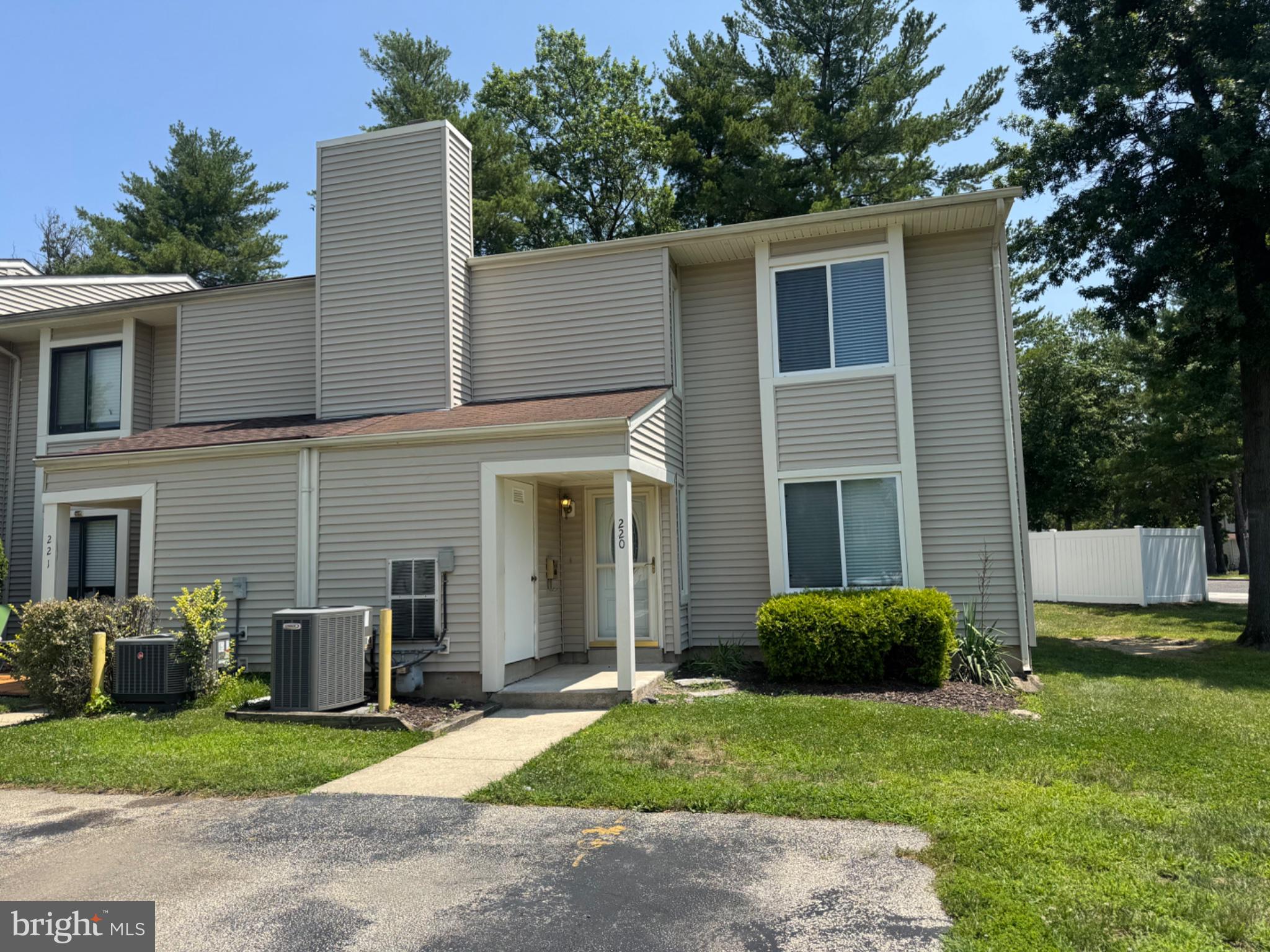 220 DEERPARK COURT