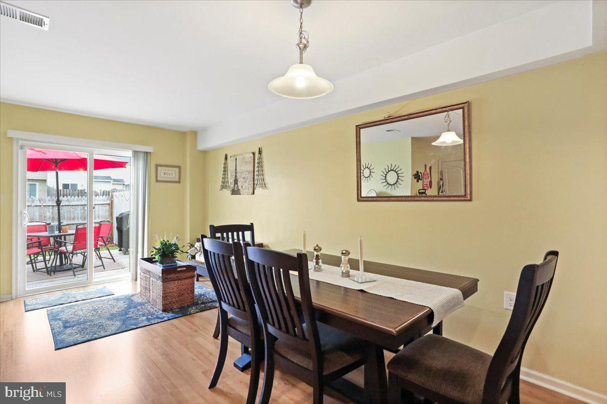 MANOR PARK - Residential