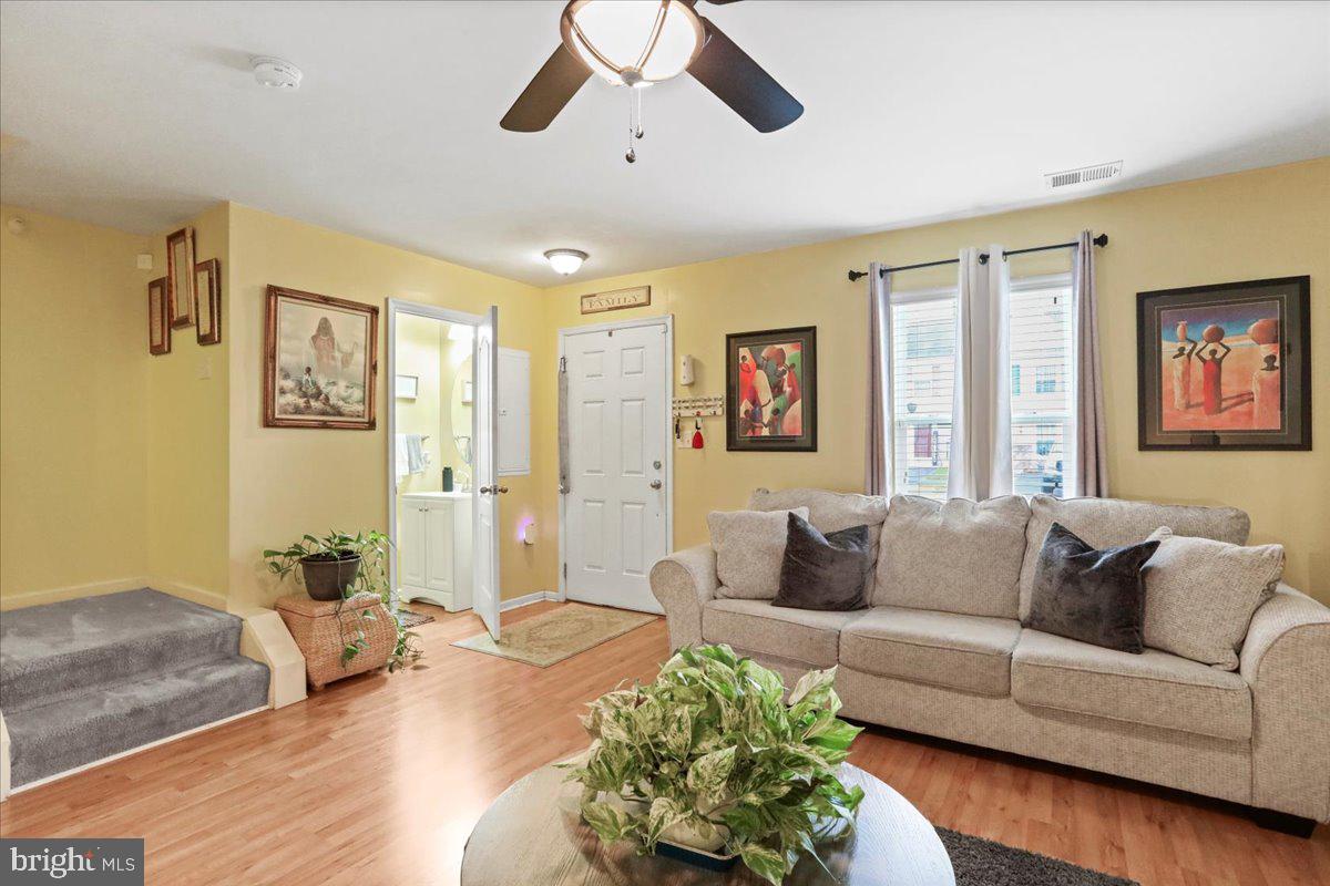 MANOR PARK - Residential