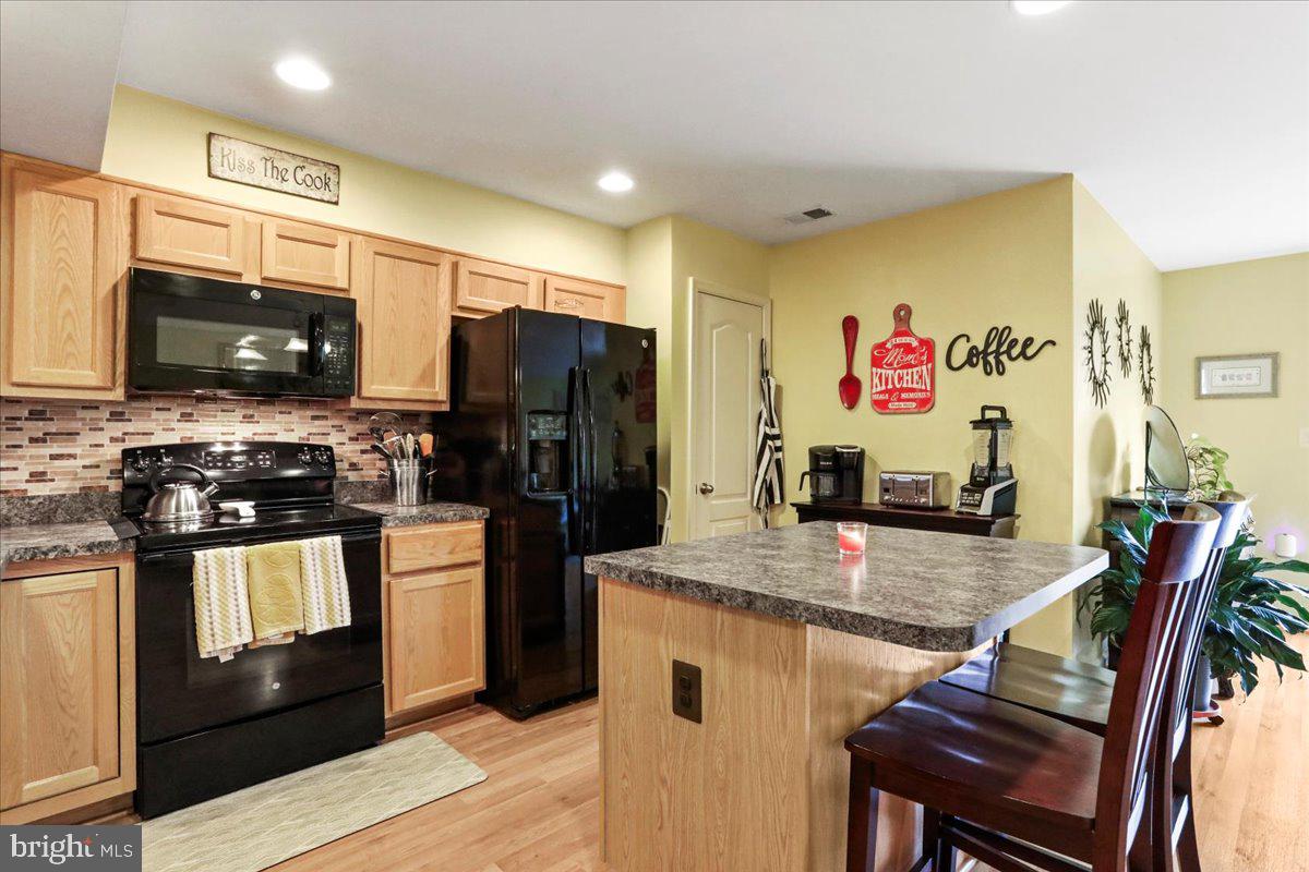 MANOR PARK - Residential