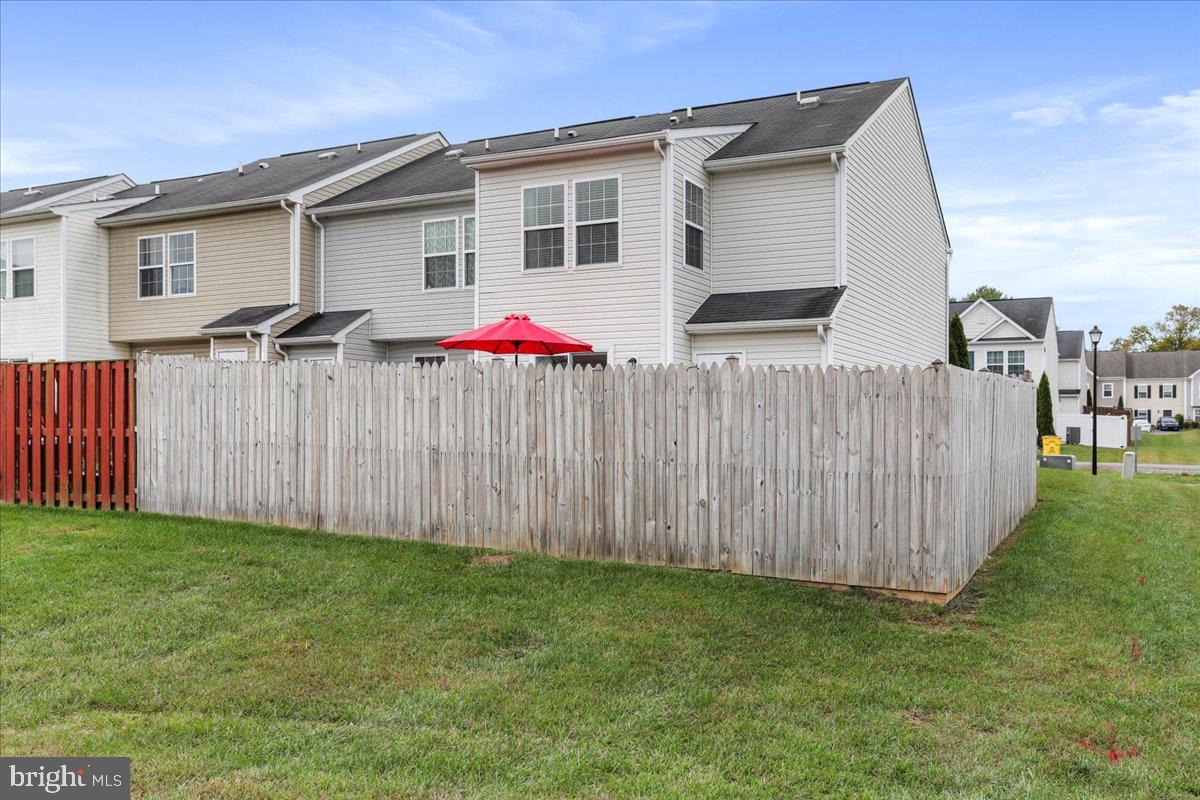 MANOR PARK - Residential