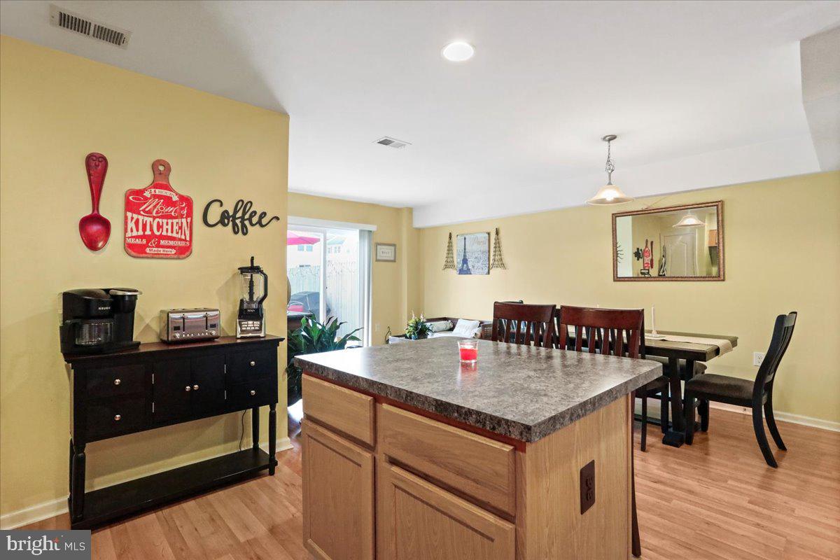 MANOR PARK - Residential