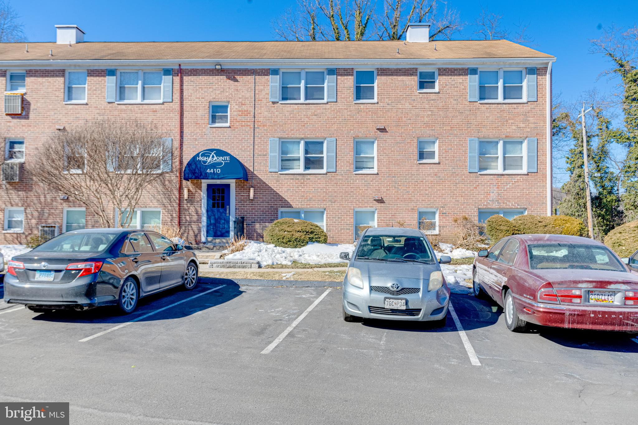 HIGHPOINTE CONDOMINIUM - Residential