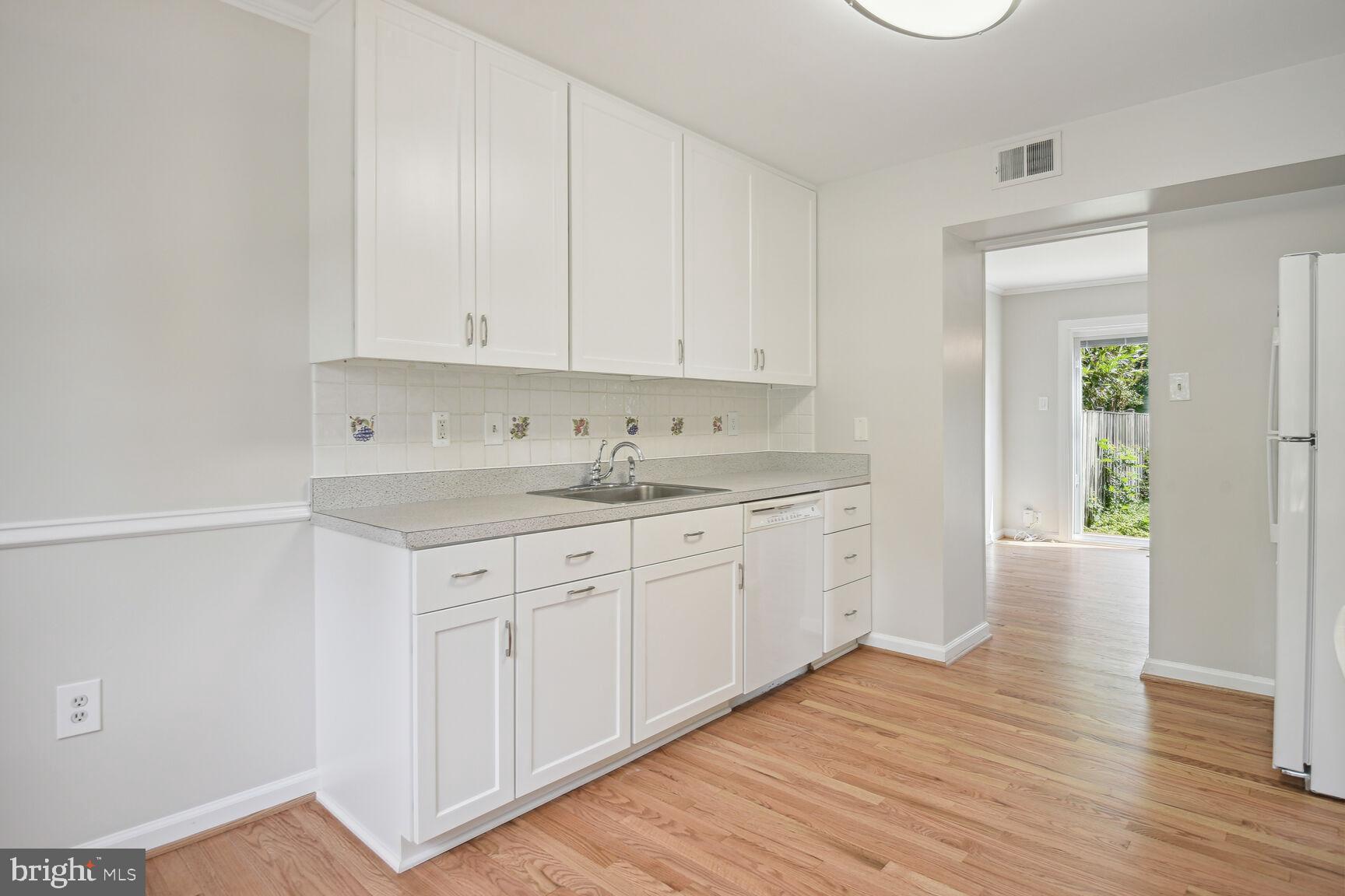 ROCKSHIRE TOWNHOMES - Residential