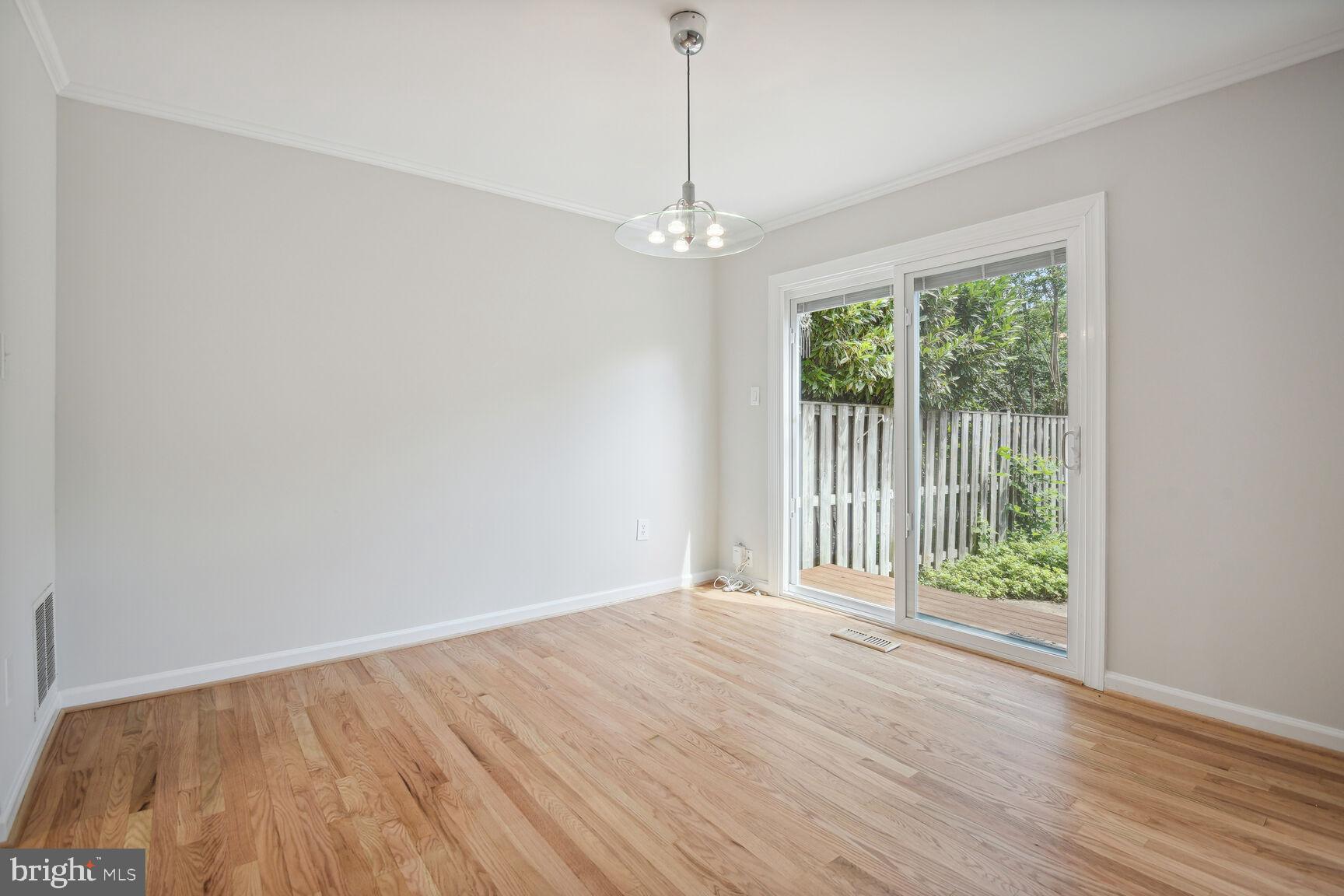 ROCKSHIRE TOWNHOMES - Residential