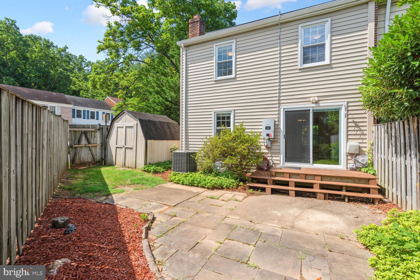 ROCKSHIRE TOWNHOMES - Residential