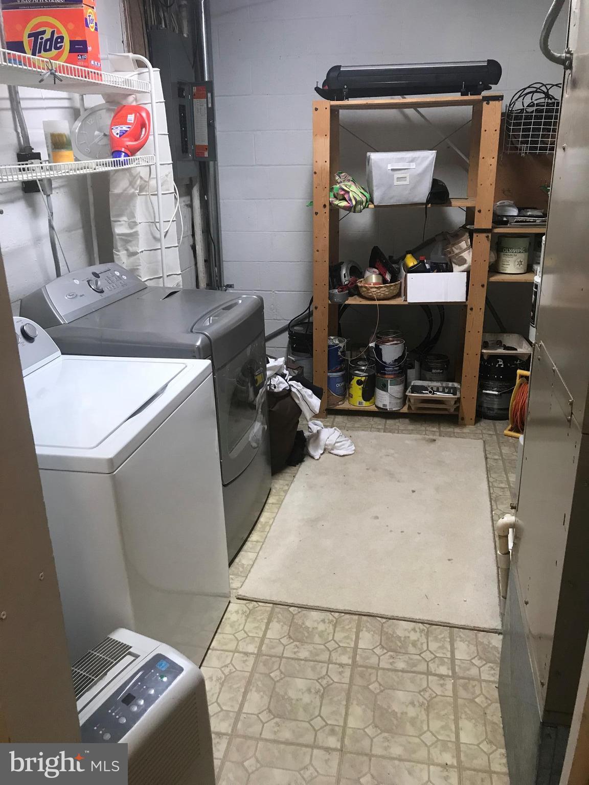 KIMBERLY VILLAGE - Residential