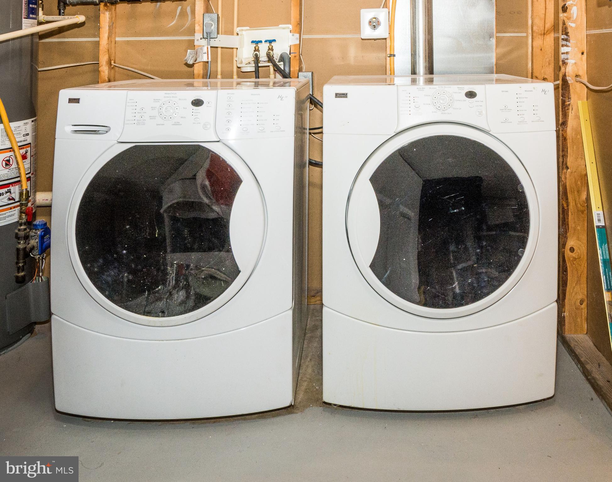 HICKORY OVERLOOK - Residential