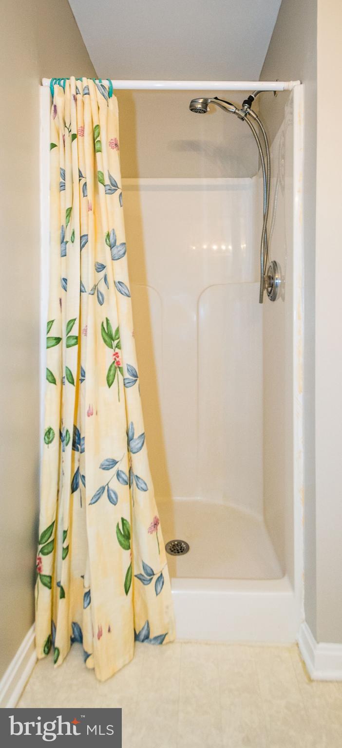 HICKORY OVERLOOK - Residential