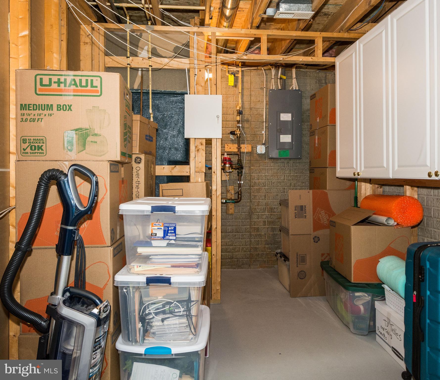 HICKORY OVERLOOK - Residential