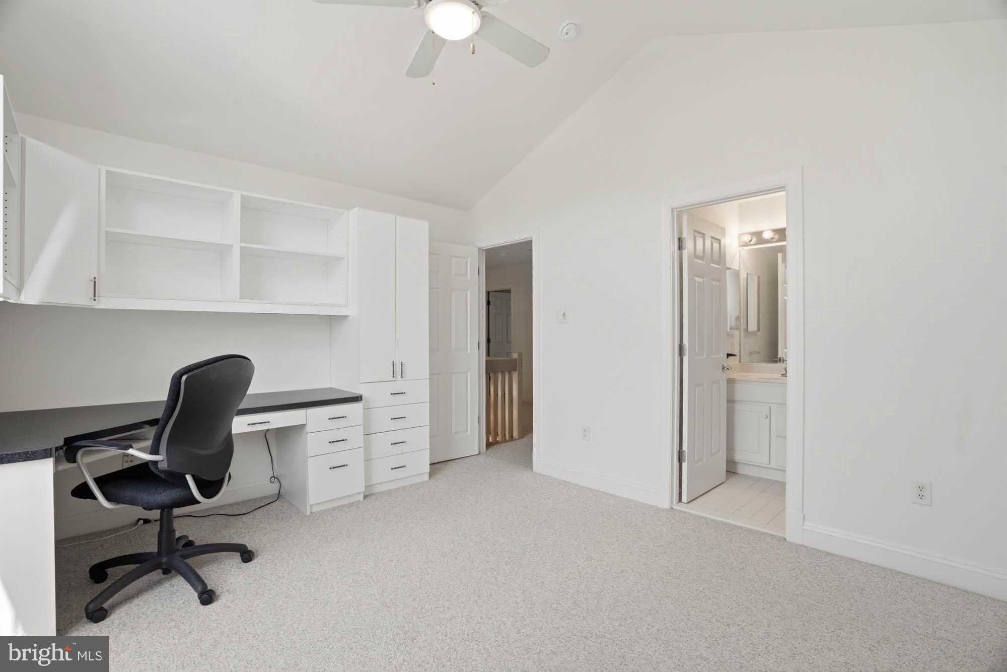 VILLAGE OF RIVER HILL - Residential